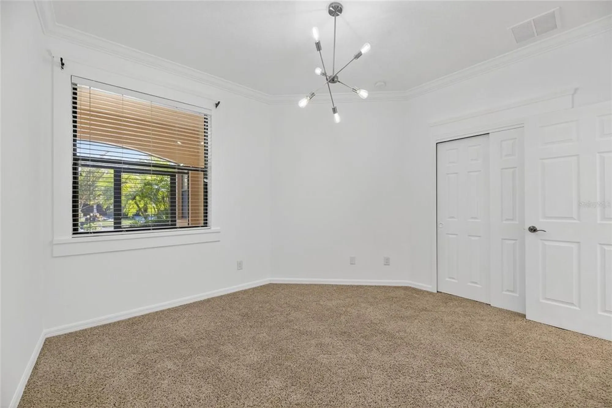 Property Slideshow image 27 of 36 | 329 seneca falls dr, Apollo Beach, FL, 33572