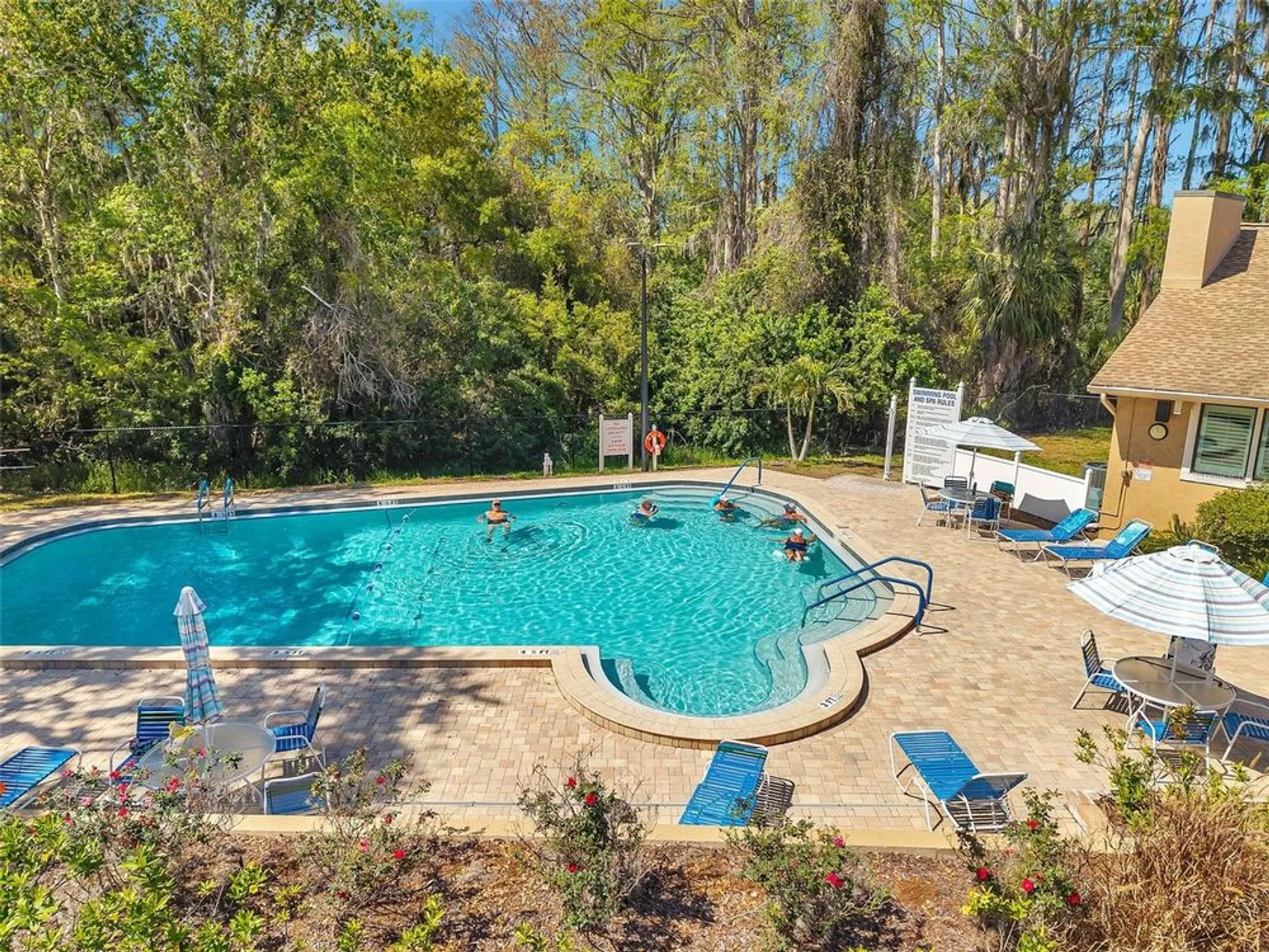 Property Slideshow image 44 of 86 | 3957 tarpon pointe cir, Palm Harbor, FL, 34684