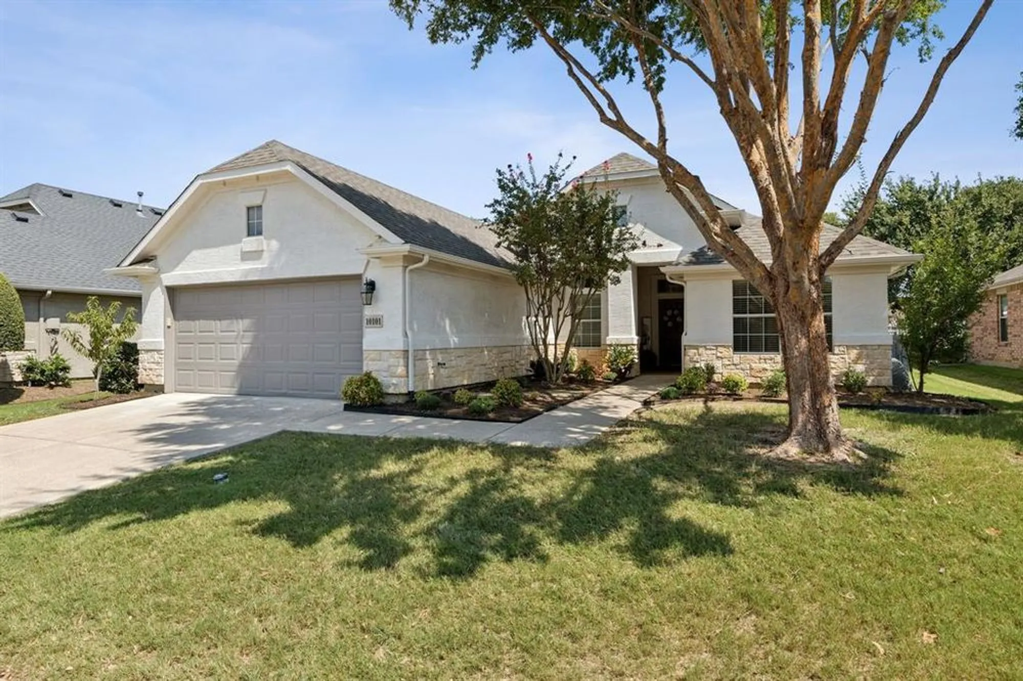 Property Slideshow image 24 of 31 | 10101 southpoint ct, Denton, TX, 76207