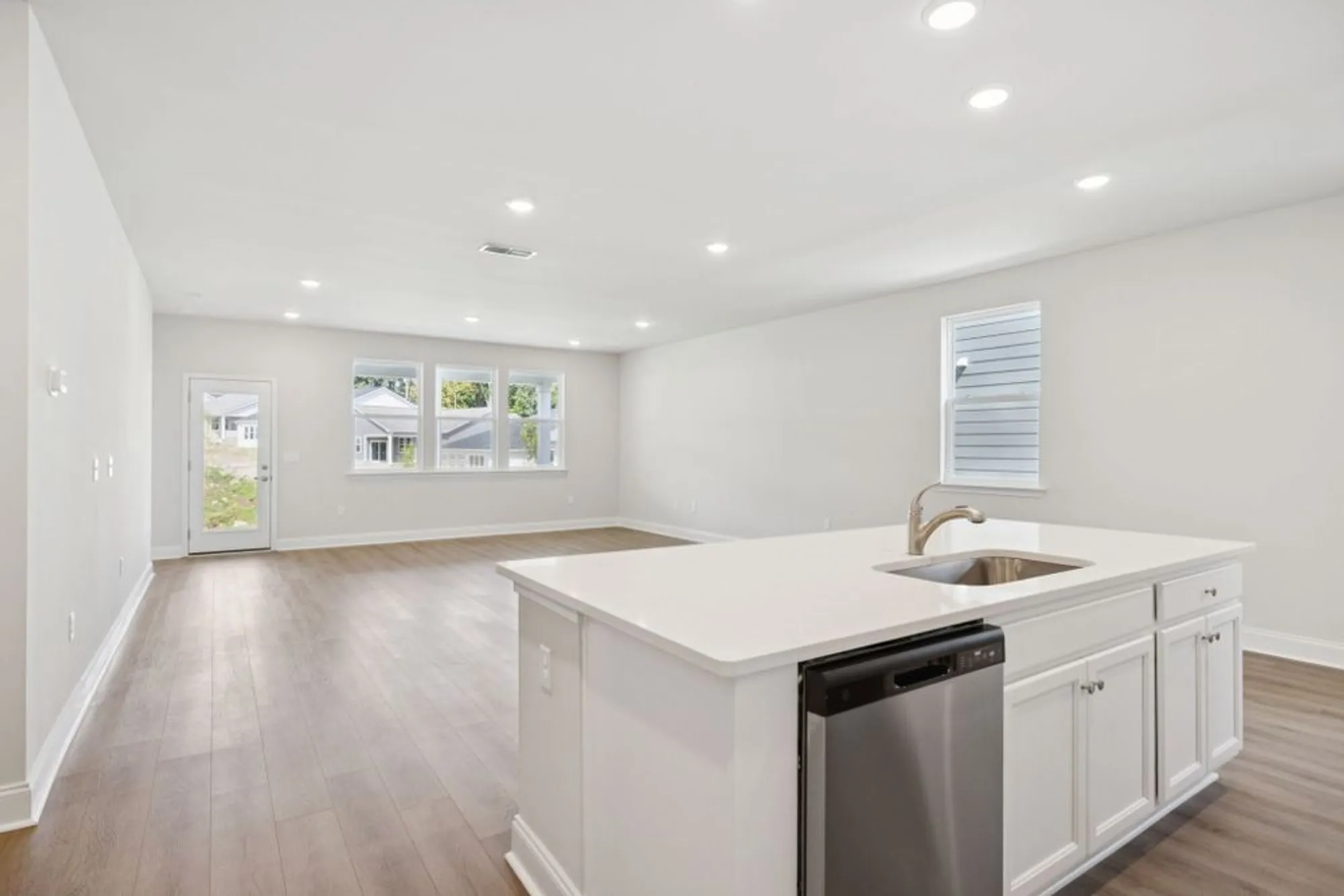 Property Slideshow image 24 of 88 | 308 stonehaus cir, Antioch, TN, 37013