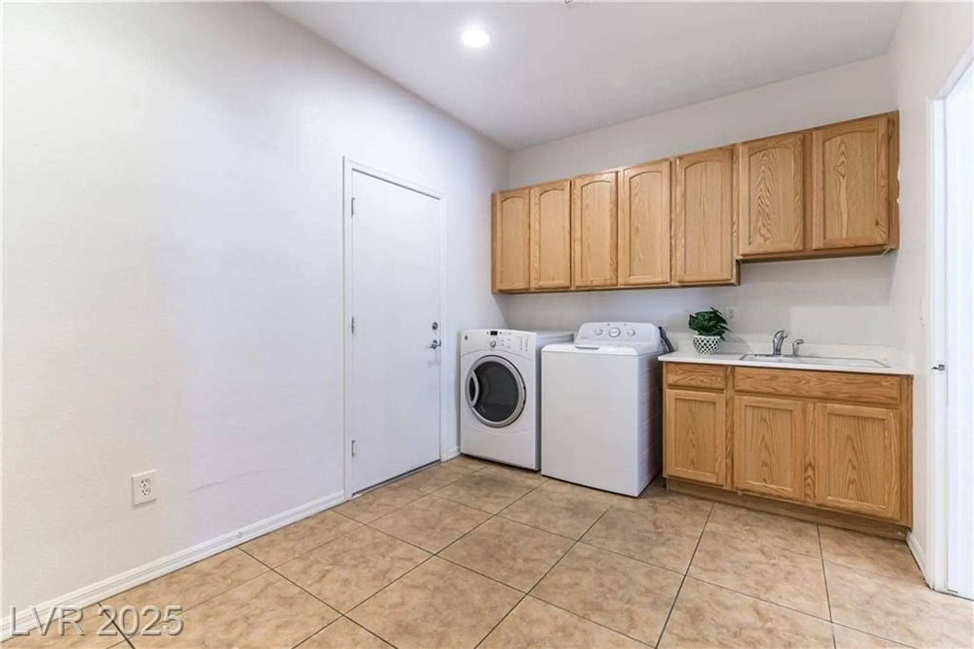 Property Slideshow image 21 of 37 | 2357 aztec ruin way, Henderson, NV, 89044