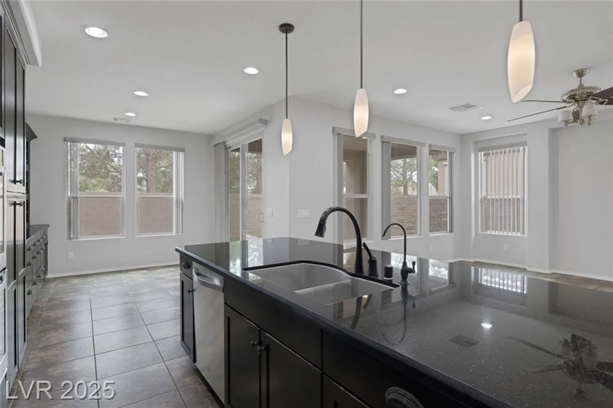 Property Slideshow image 18 of 32 | 5625 galivan vista st, North Las Vegas, NV, 89081