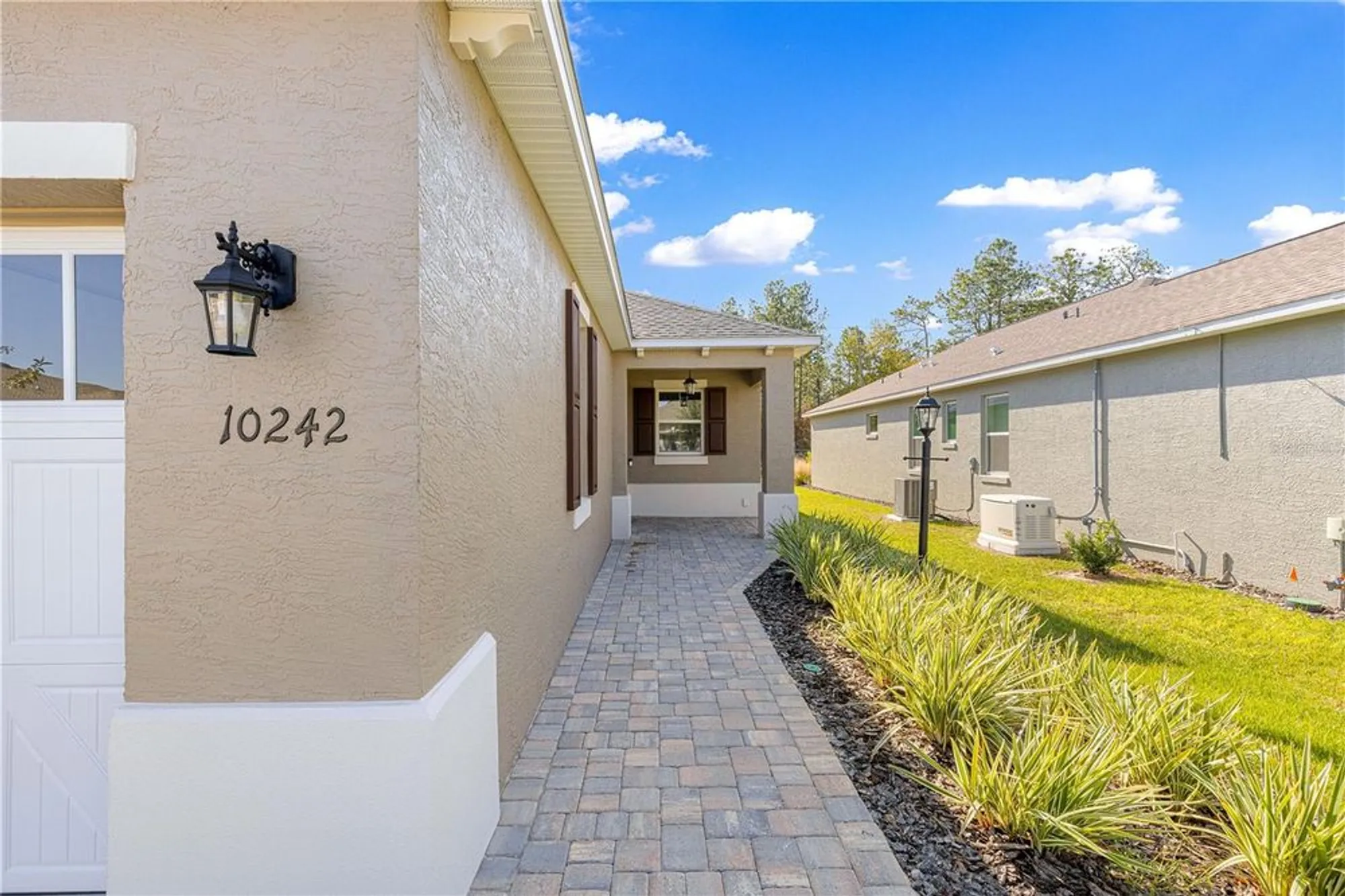 Property Slideshow image 7 of 51 | 10242 sw 99th ln, Ocala, FL, 34481