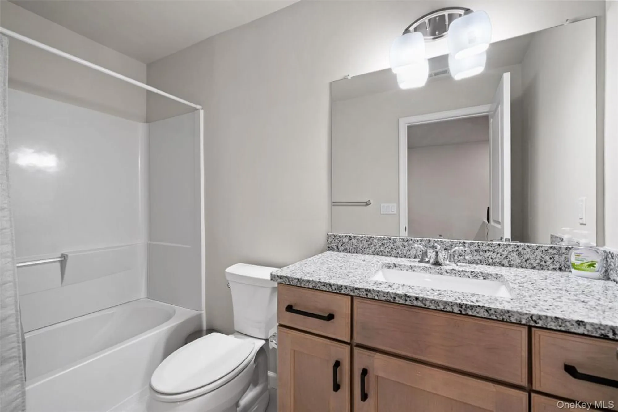 Property Slideshow image 15 of 25 | 32 ottaway ln, Campbell Hall, NY, 10916