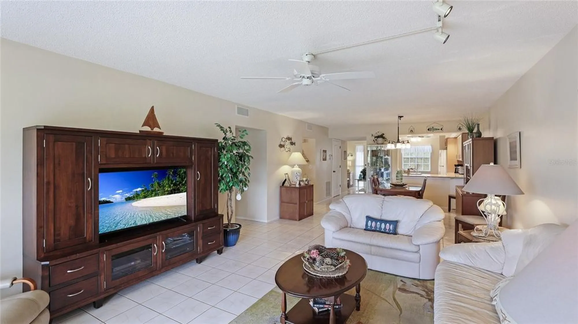 Property Slideshow image 11 of 73 | 1109 edgewater cir # 1109, Bradenton, FL, 34209
