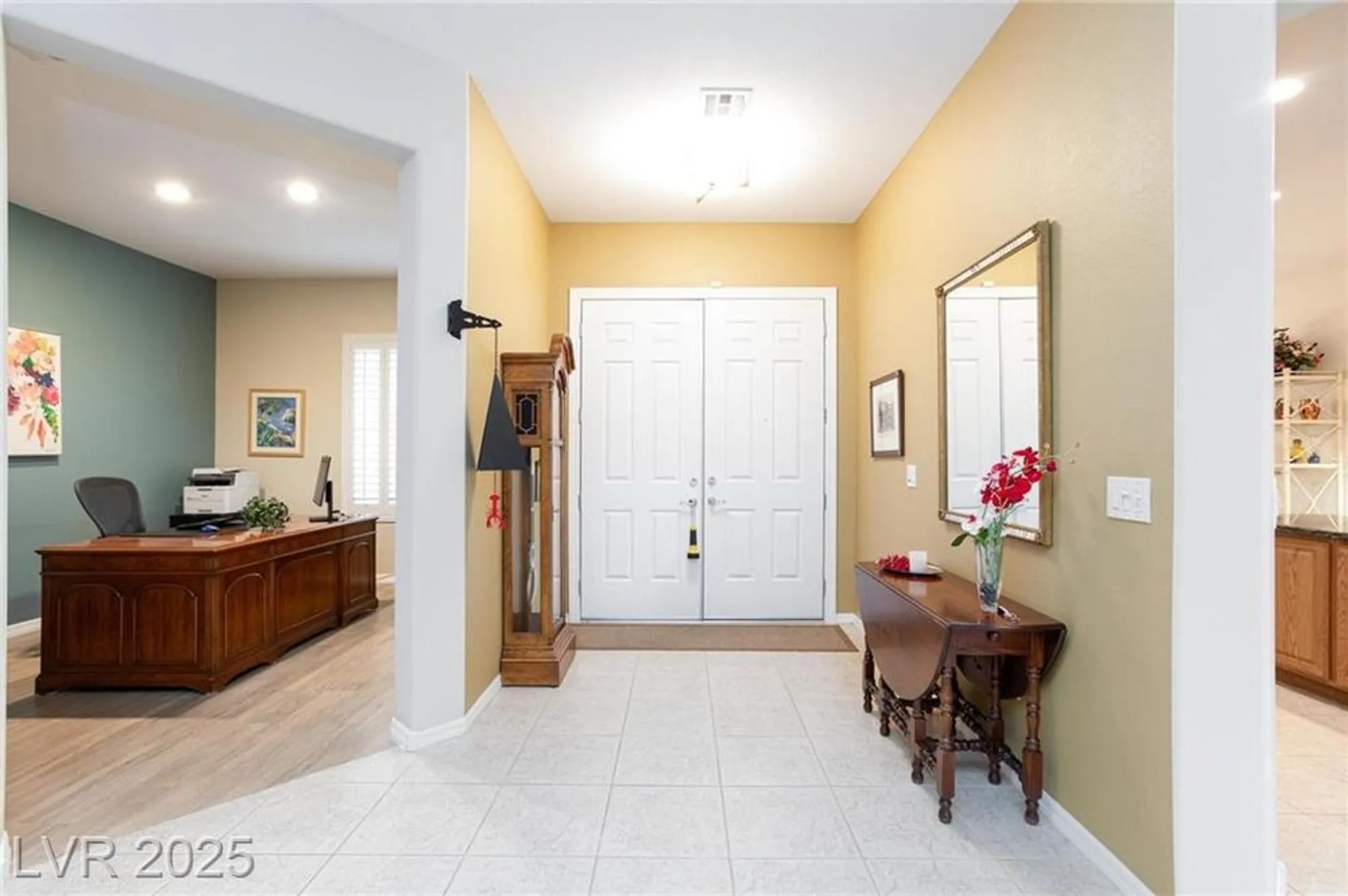 Property Slideshow image 8 of 43 | 2120 twin falls dr, Henderson, NV, 89044