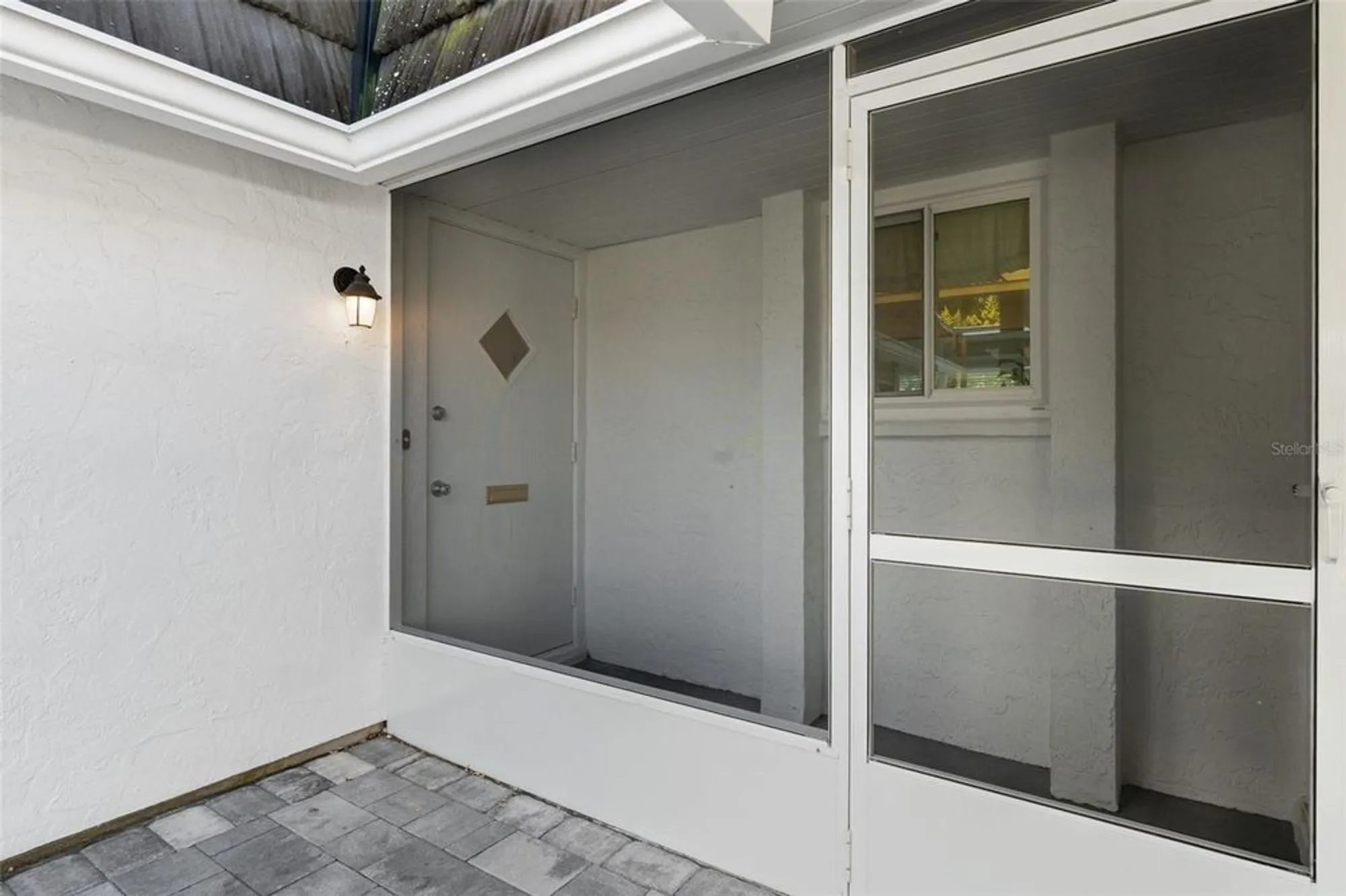 Property Slideshow image 6 of 42 | 3952 ashwood ln 37, Sarasota, FL, 34232