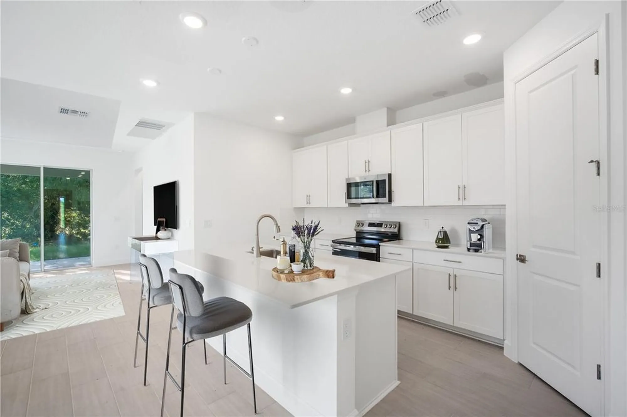 Property Slideshow image 15 of 30 | 9275 players dr, Weeki Wachee, FL, 34613