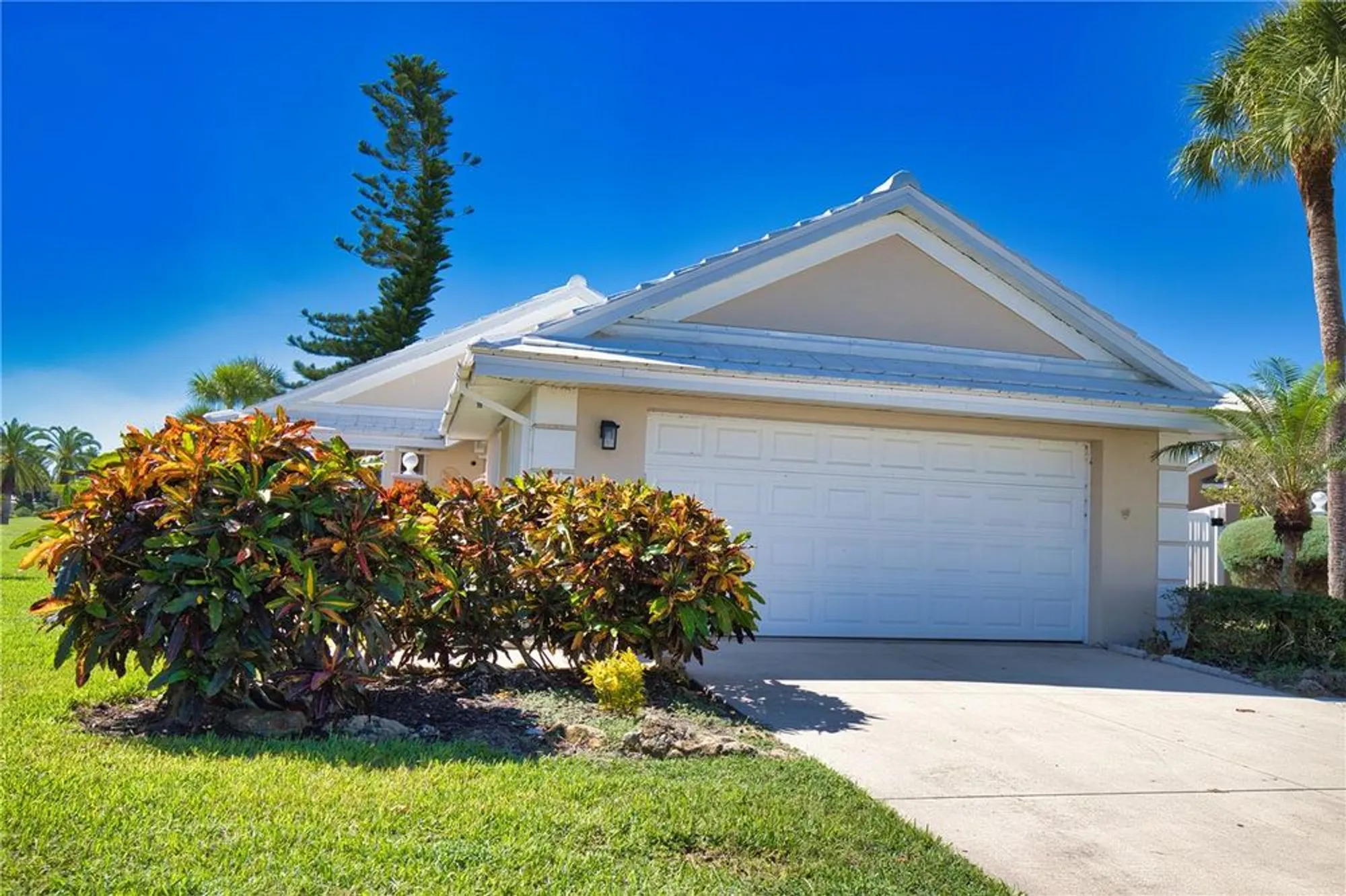 Property Slideshow image 44 of 46 | 698 harrington lake dr 9, Venice, FL, 34293