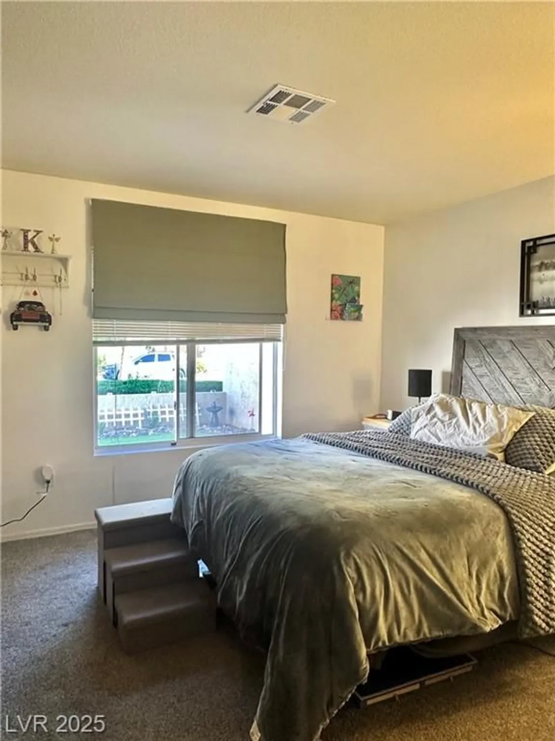 Property Slideshow image 18 of 25 | 8621 prairie hill dr, Las Vegas, NV, 89134