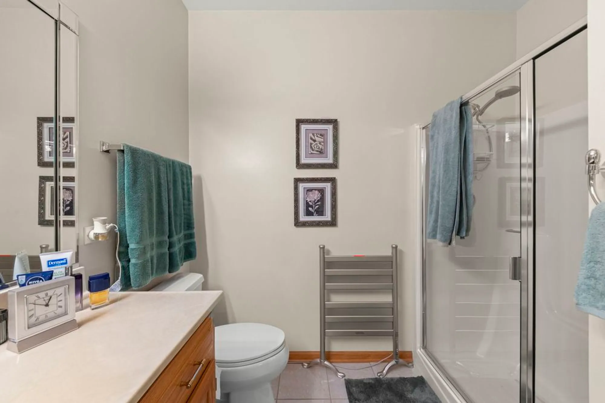 Property Slideshow image 15 of 23 | 18350 pine ridge dr apt 3d, Tinley Park, IL, 60477