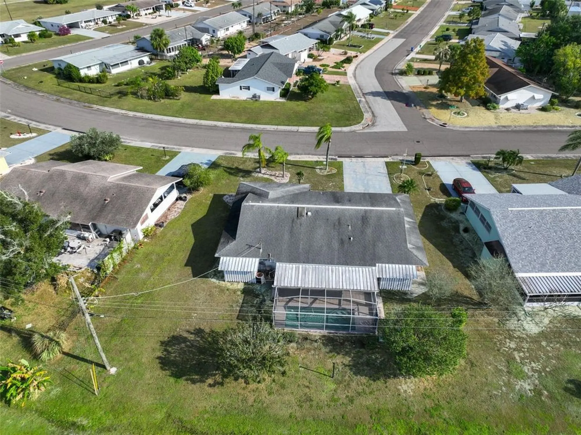 Property Slideshow image 49 of 63 | 1502 desert hills dr, Sun City Center, FL, 33573