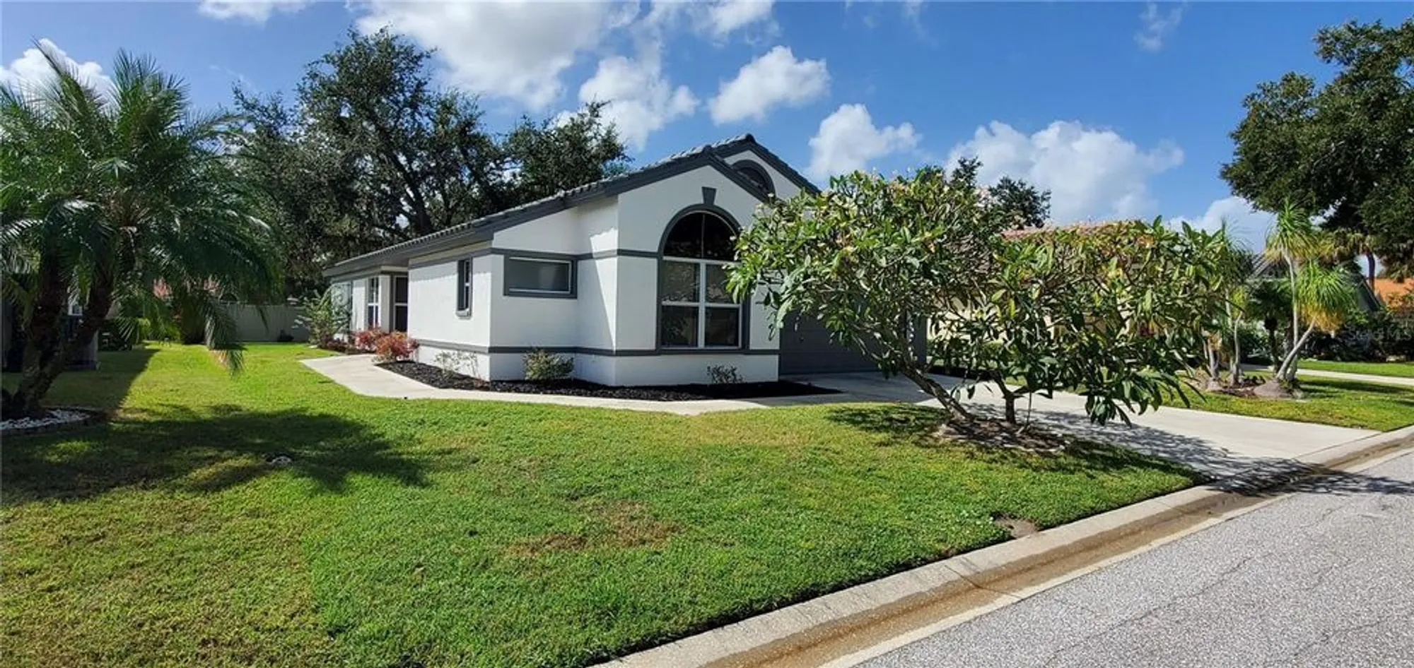 Property Slideshow image 1 of 28 | 5508 83rd ter, Sarasota, FL, 34243