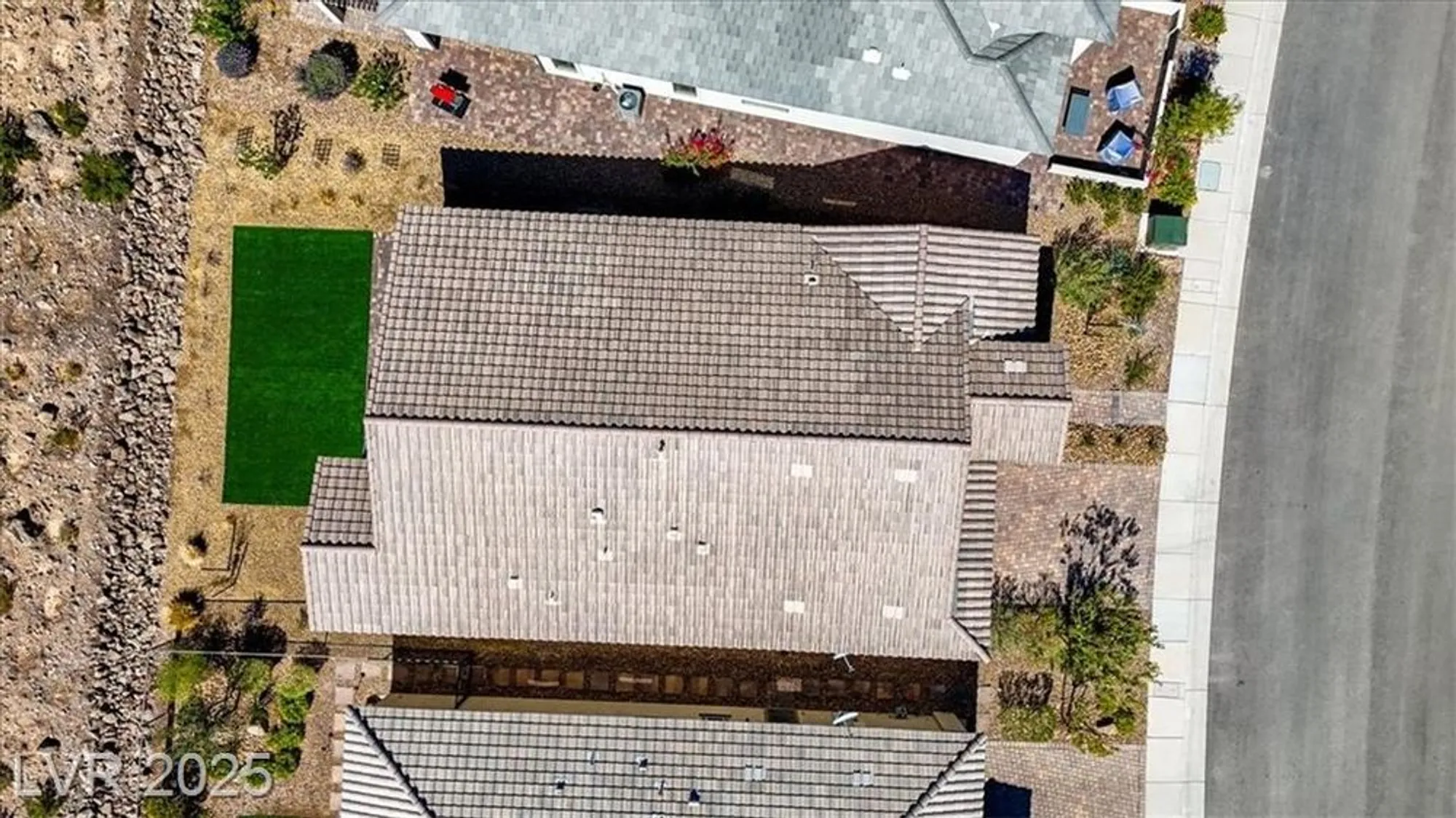 Property Slideshow image 24 of 35 | 25 stone yucca ct, Henderson, NV, 89011