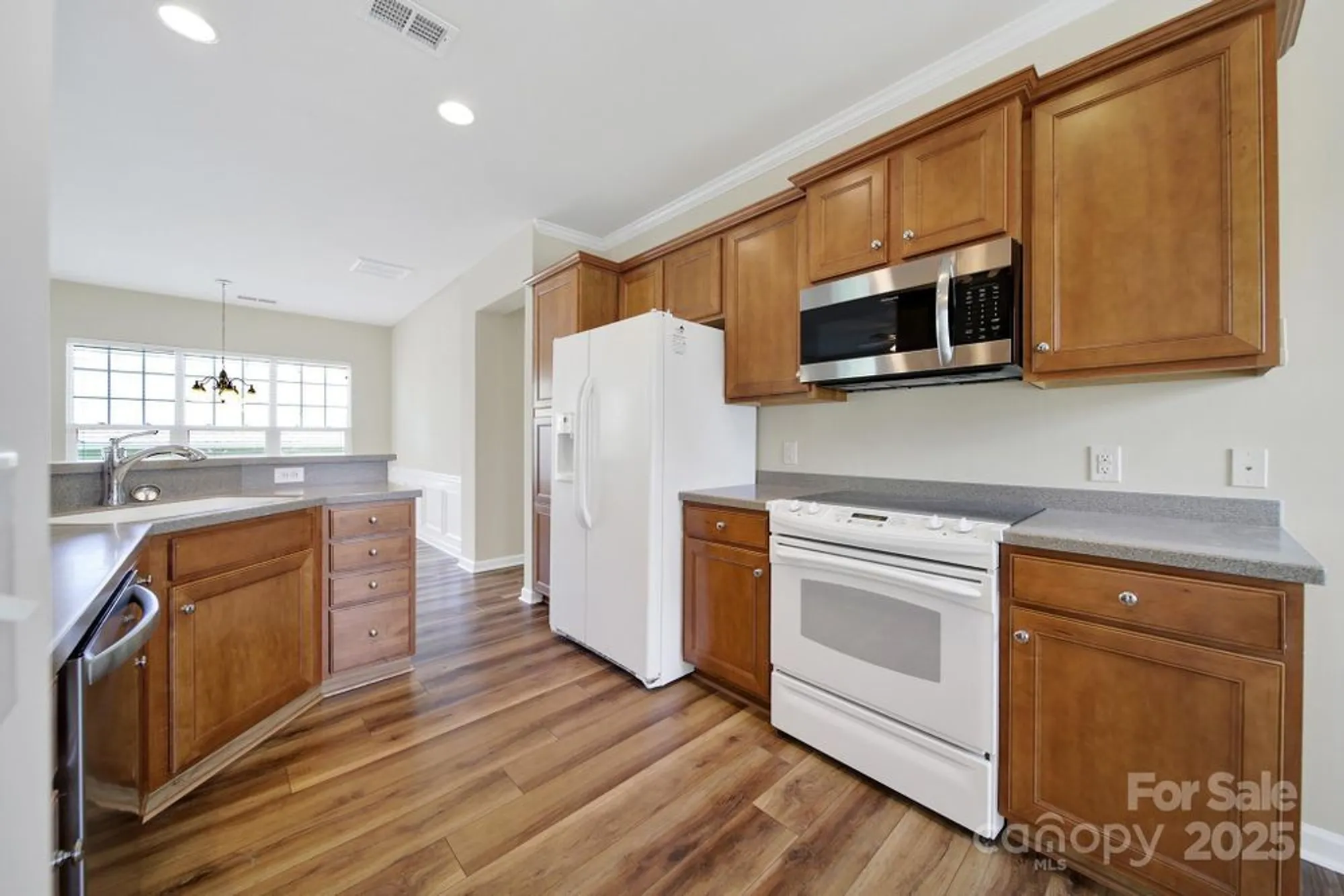 Property Slideshow image 13 of 41 | 28129 song sparrow ln, Fort Mill, SC, 29707