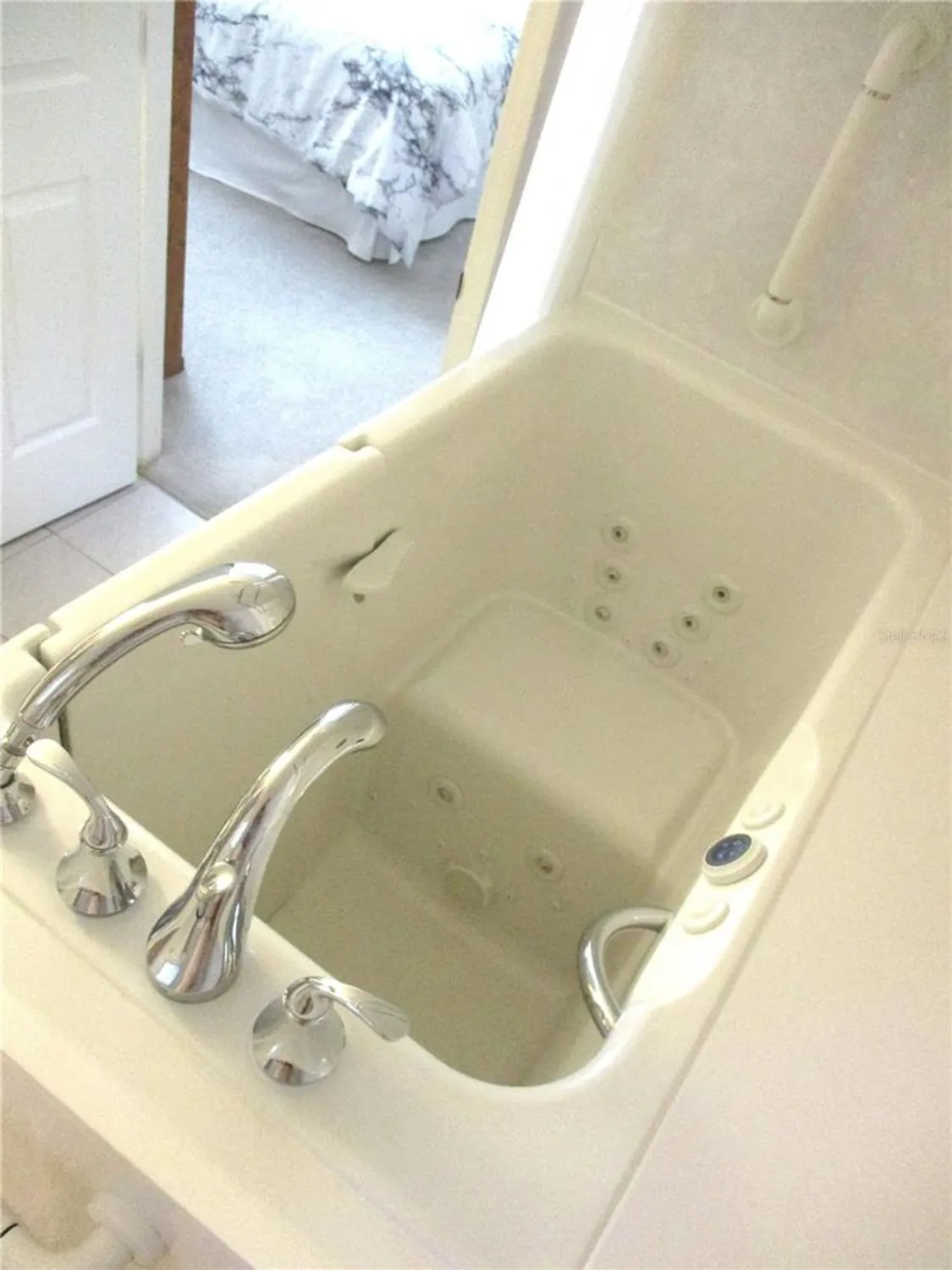 Property Slideshow image 38 of 89 | 14272 sw 112th cir, Dunnellon, FL, 34432