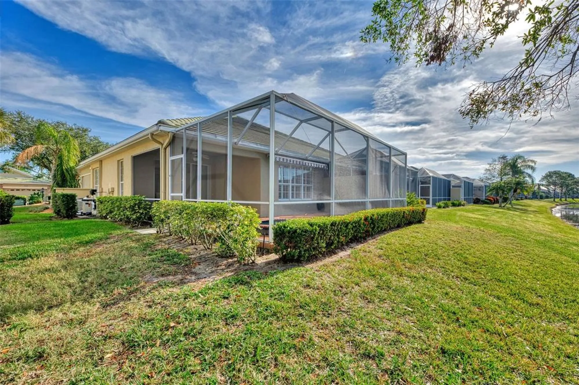 Property Slideshow image 43 of 53 | 4914 lakescene pl, Sarasota, FL, 34243