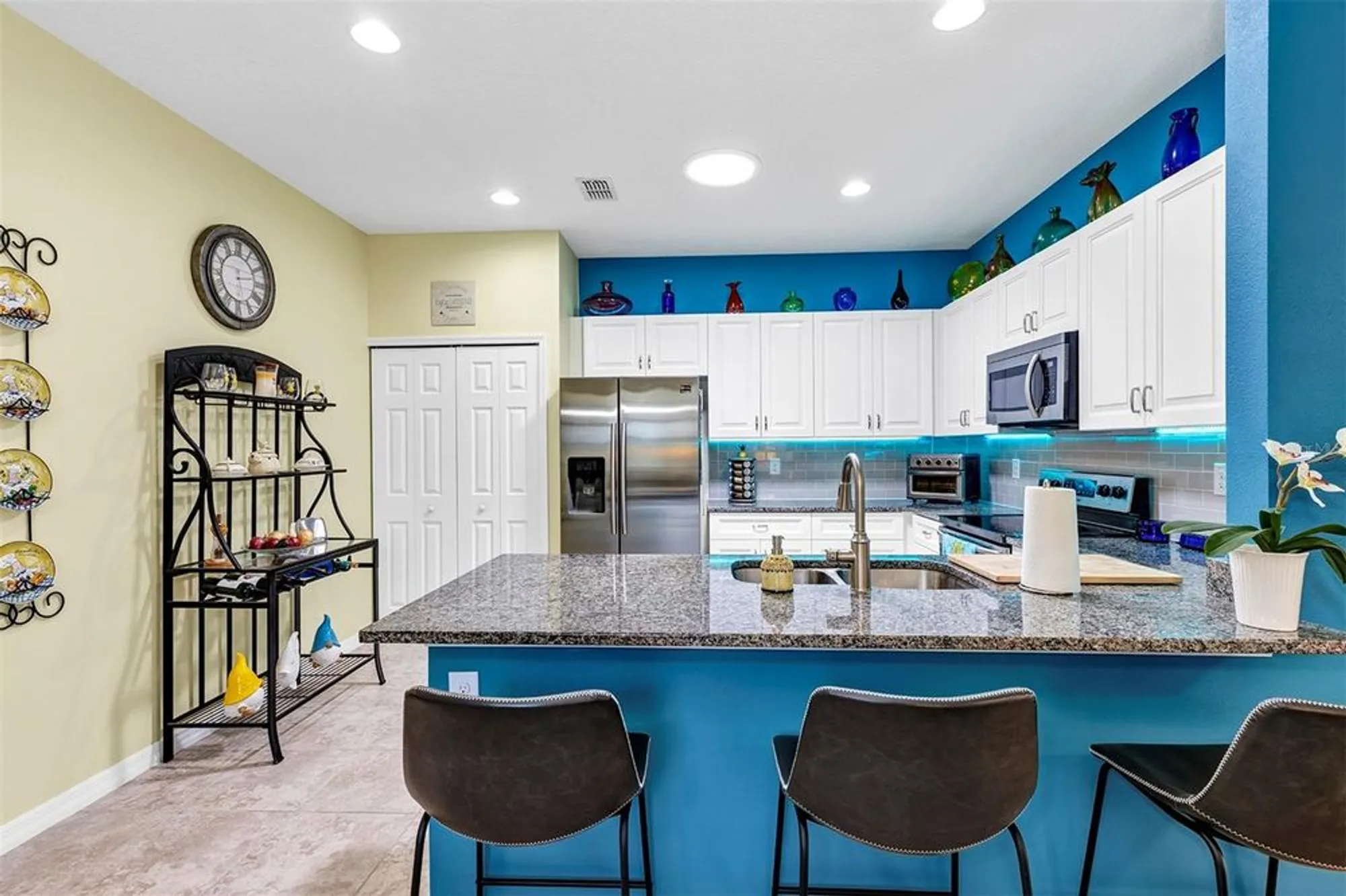 Property Slideshow image 8 of 49 | 26951 white plains way, Leesburg, FL, 34748