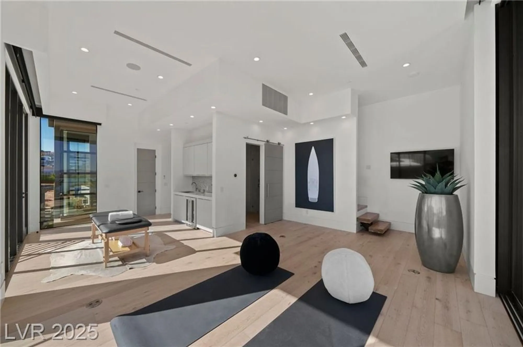 Property Slideshow image 81 of 99 | 12 rainbow point pl, Henderson, NV, 89011