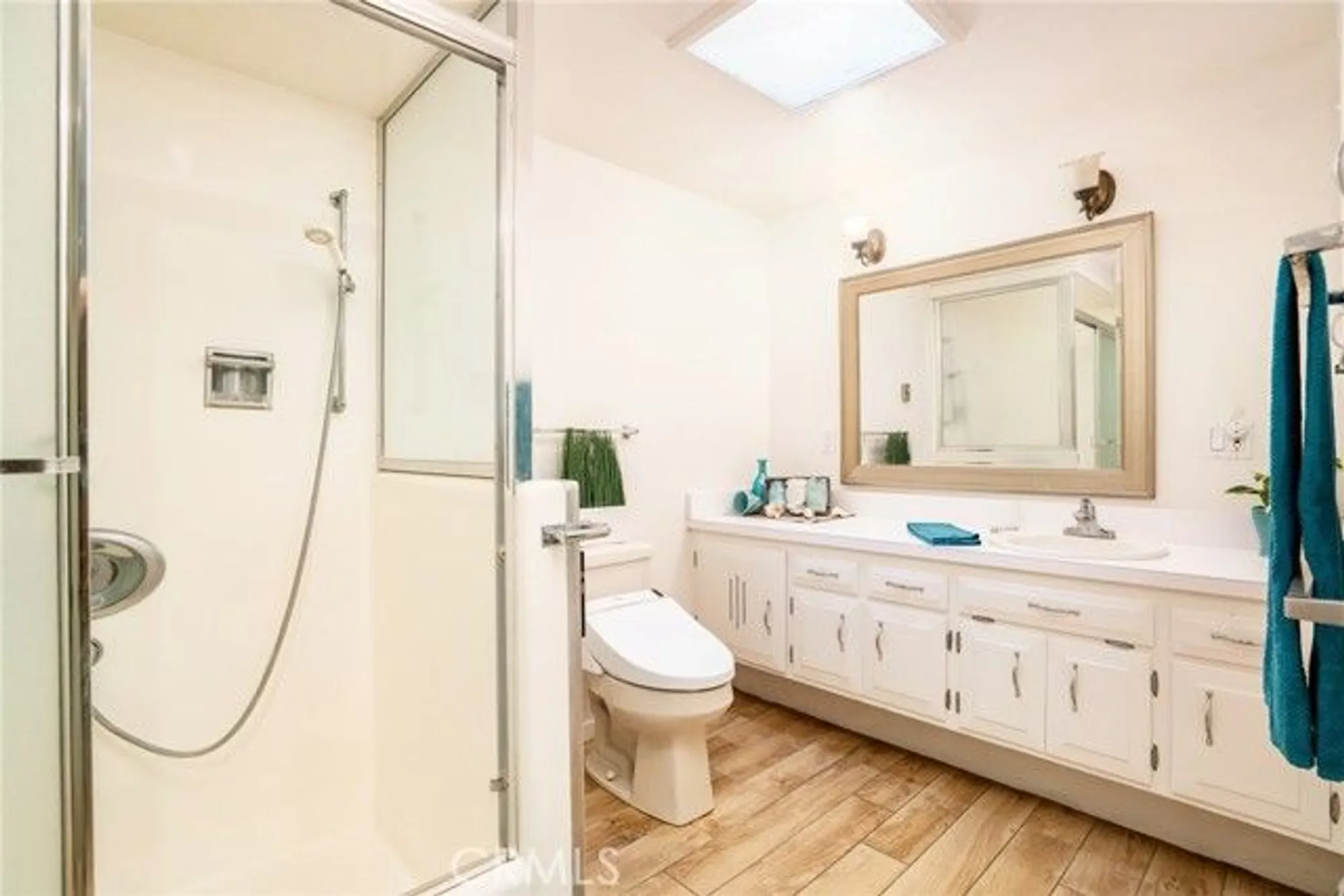 Property Slideshow image 19 of 39 | 1310 knollwood rd apt 43a, Seal Beach, CA, 90740