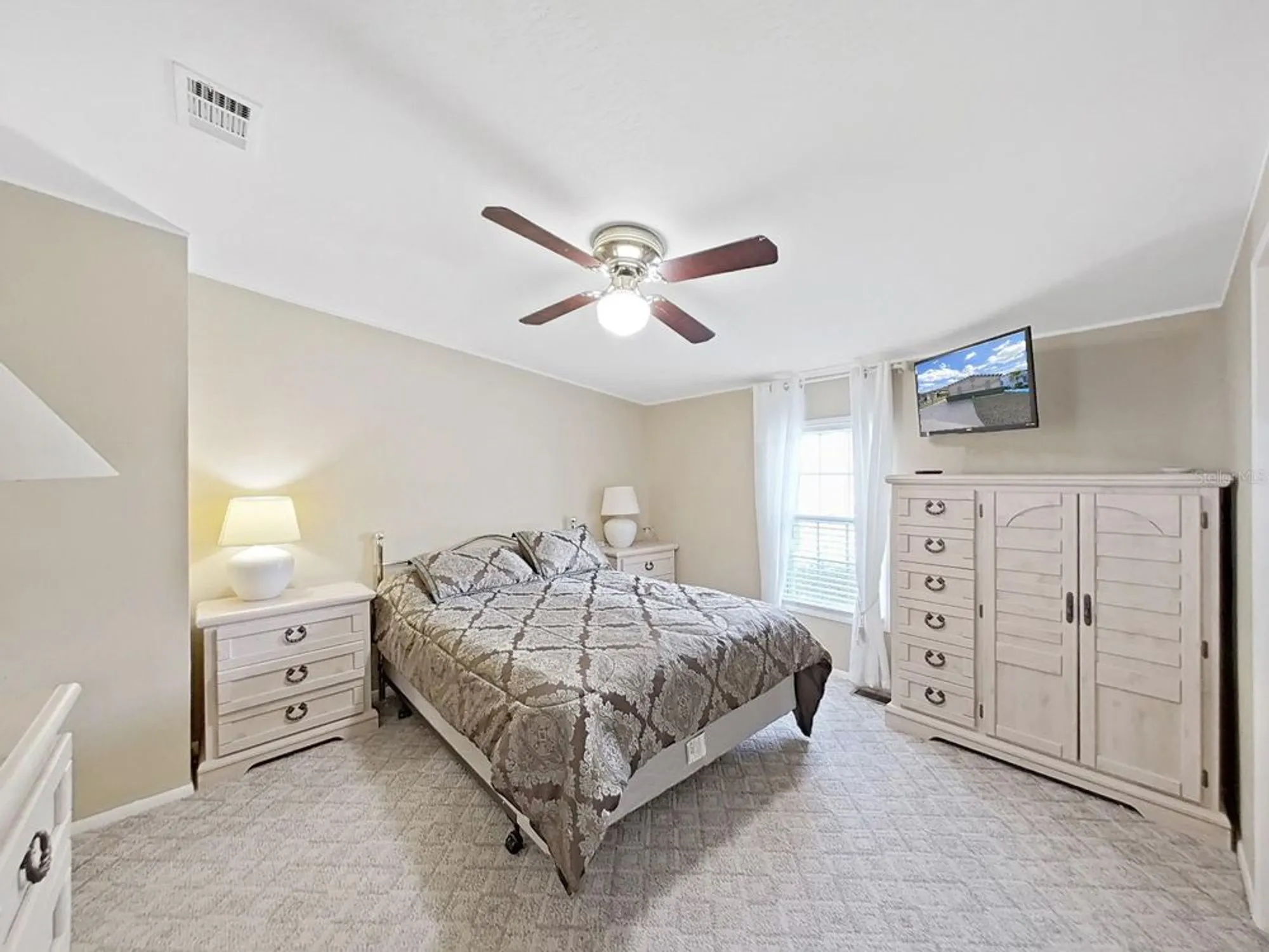 Property Slideshow image 30 of 48 | 1750 fox hill dr, Lakeland, FL, 33810