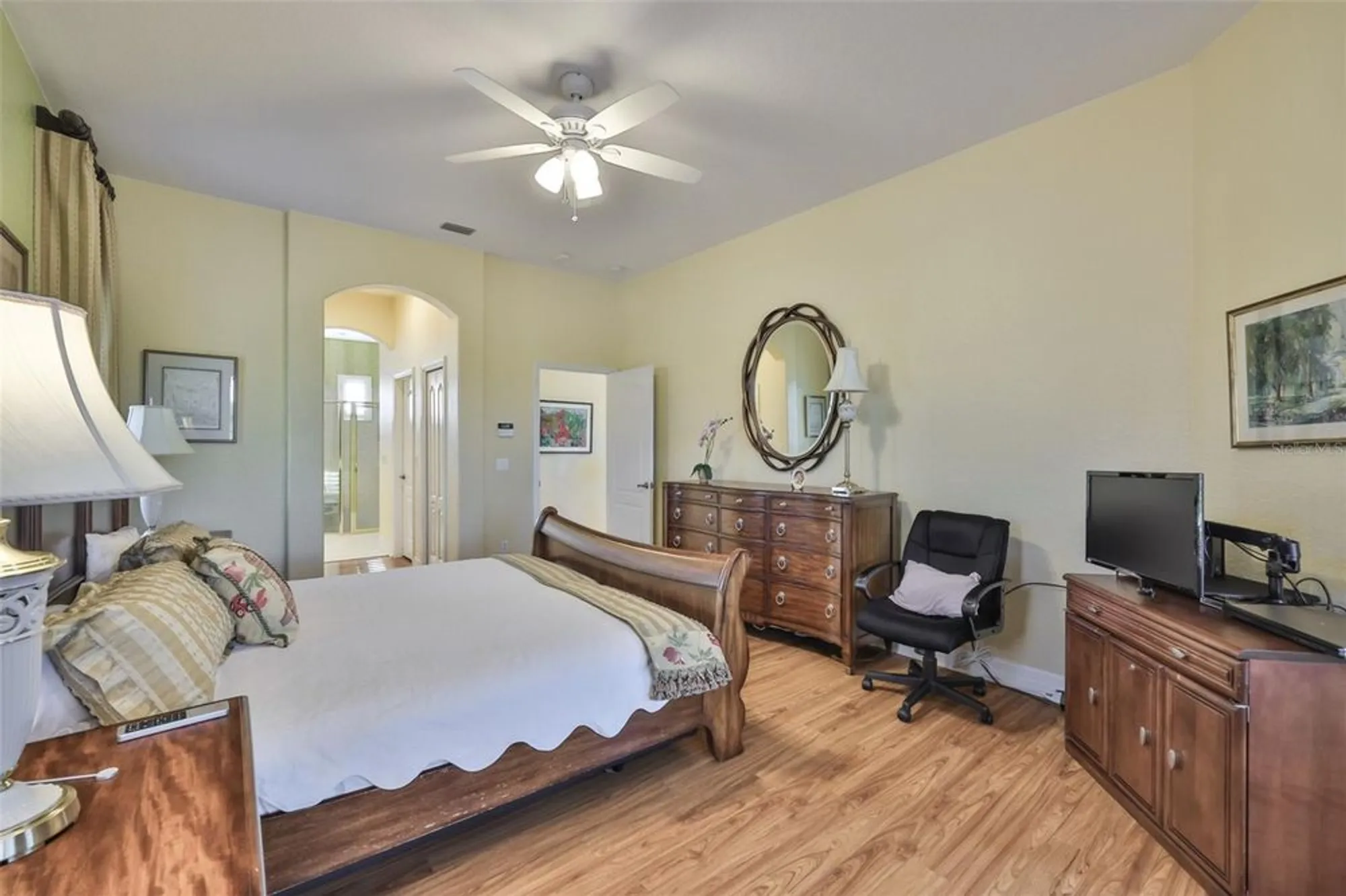 Property Slideshow image 24 of 48 | 327 noble faire dr, Sun City Center, FL, 33573