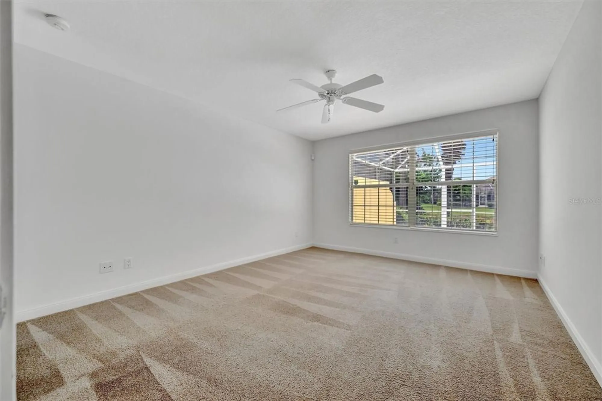 Property Slideshow image 18 of 51 | 5955 benevento dr, Sarasota, FL, 34238
