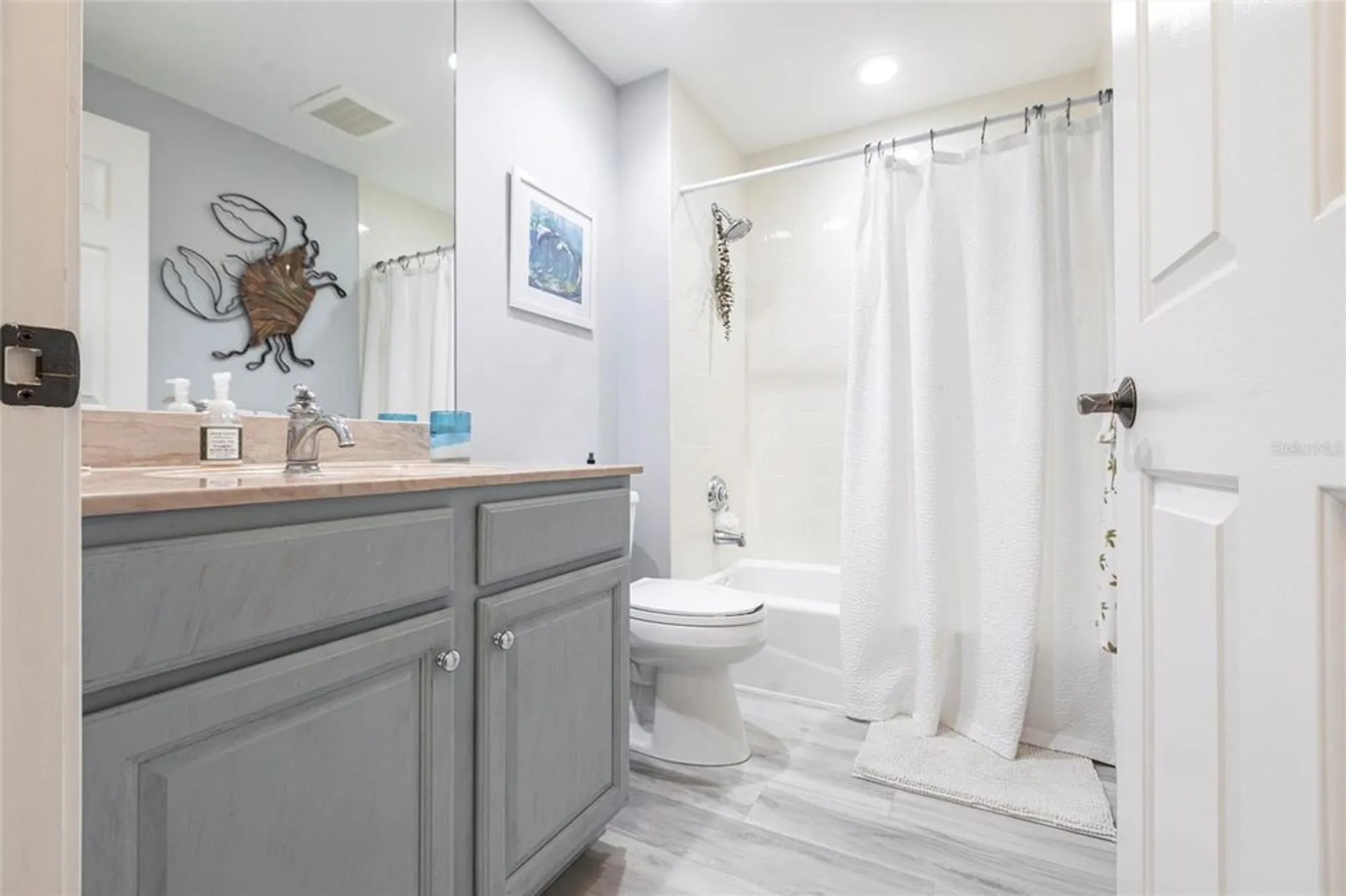 Property Slideshow image 31 of 76 | 3329 sunset key cir unit 107, Punta Gorda, FL, 33955