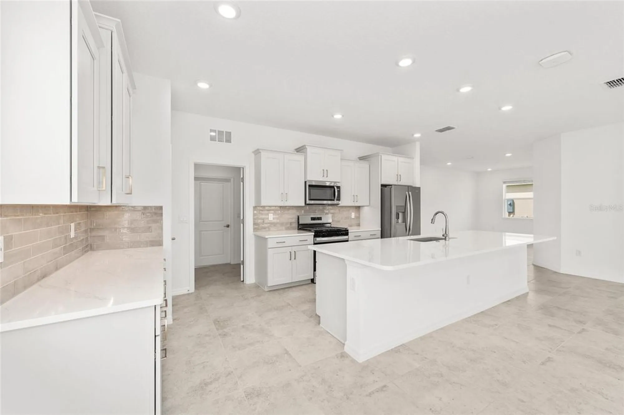 Property Slideshow image 18 of 36 | 10377 sw 106th ct, Ocala, FL, 34481