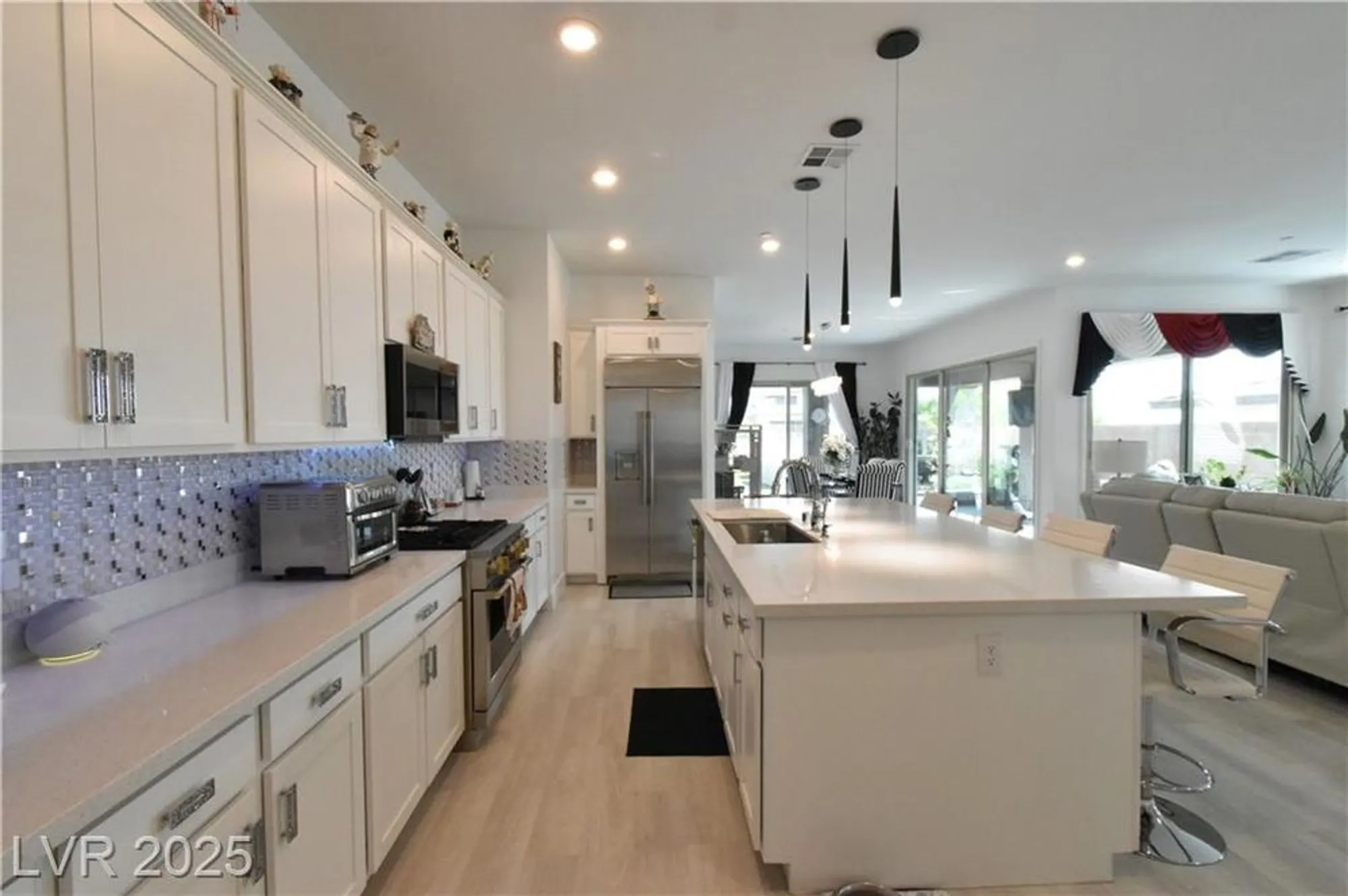 Property Slideshow image 27 of 88 | 12468 primrose grove ln, Las Vegas, NV, 89138