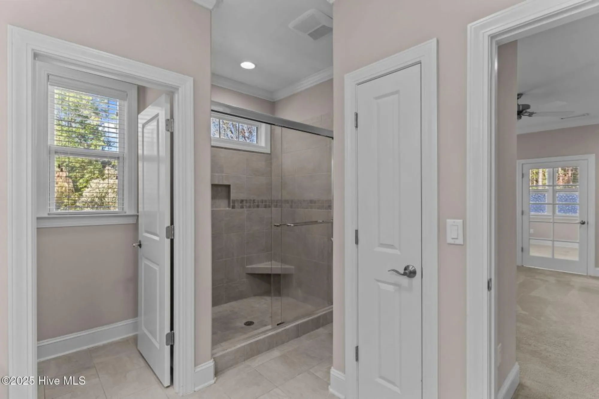 Property Slideshow image 24 of 88 | 6097 shore park dr, Leland, NC, 28451