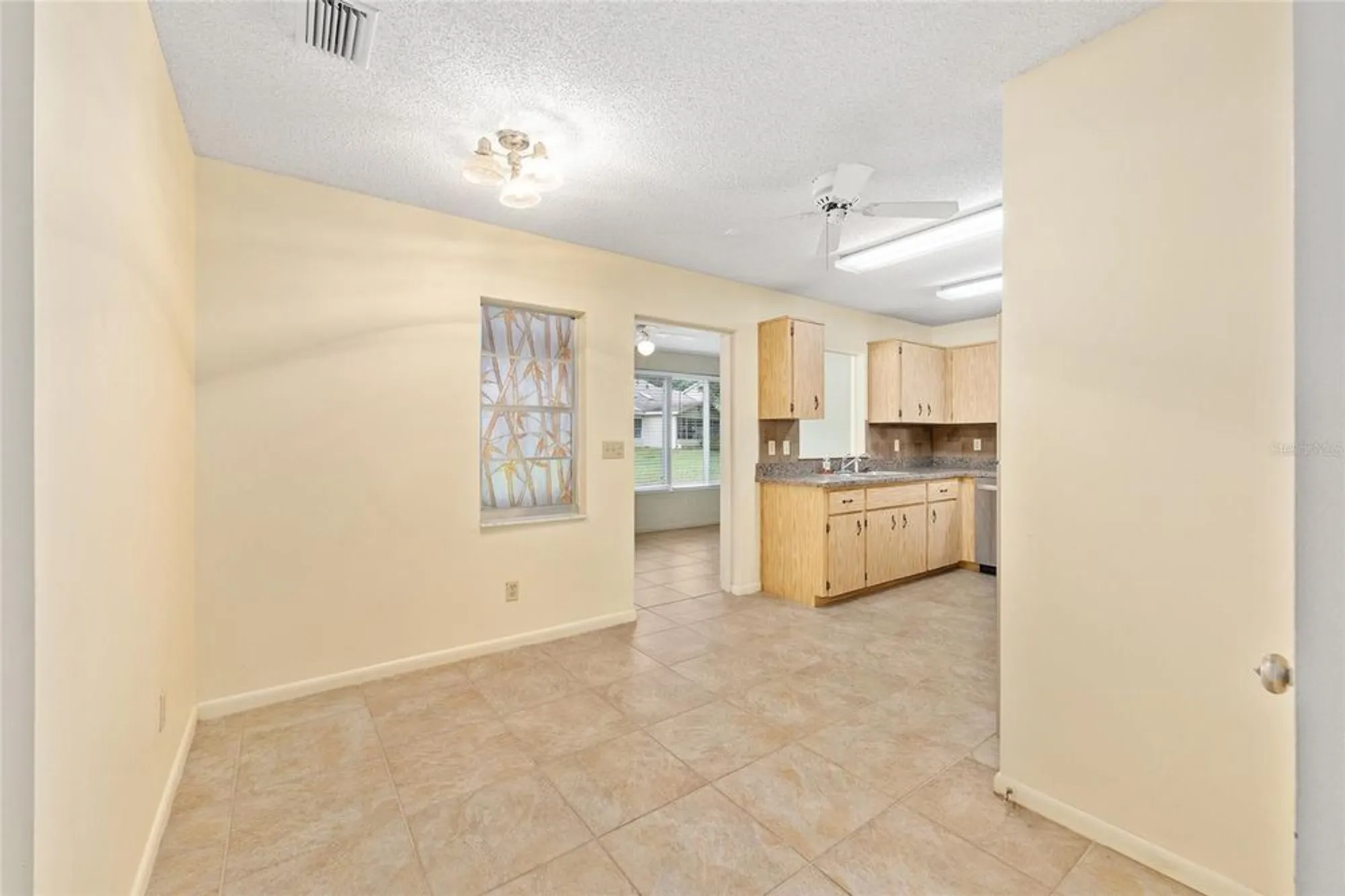 Property Slideshow image 16 of 40 | 9121 sw 83rd ct c, Ocala, FL, 34481