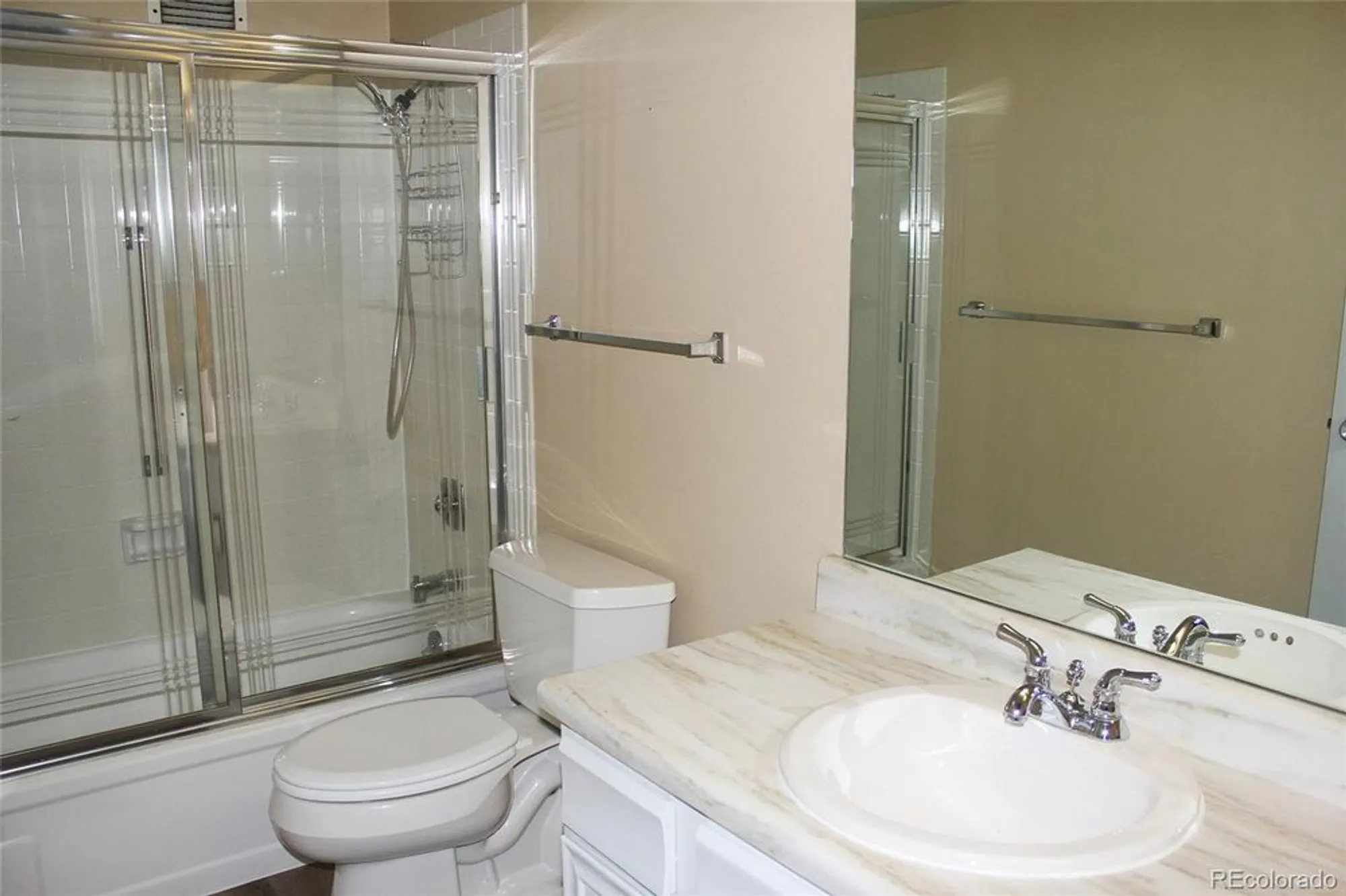 Property Slideshow image 20 of 33 | 14152 e linvale pl 311, Aurora, CO, 80014