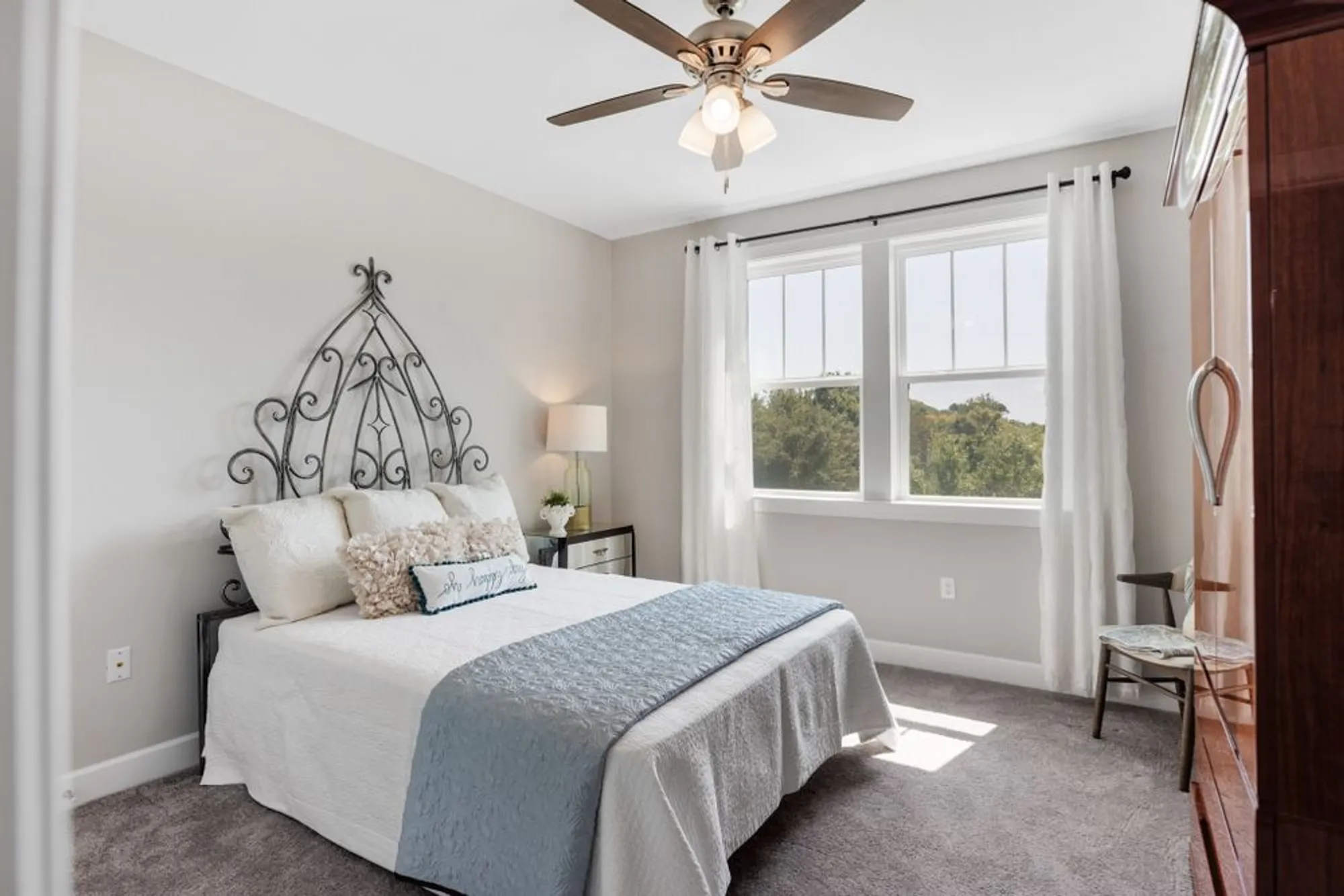 Property Slideshow image 20 of 32 | 141 saundersville rd apt 1405, Hendersonville, TN, 37075