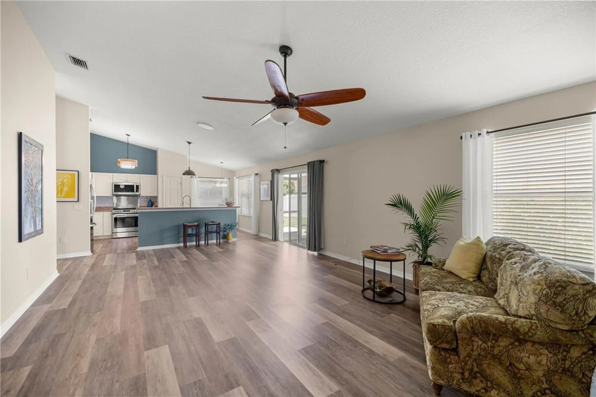 Property Slideshow image 11 of 33 | 5068 ne 121st ave, Oxford, FL, 34484