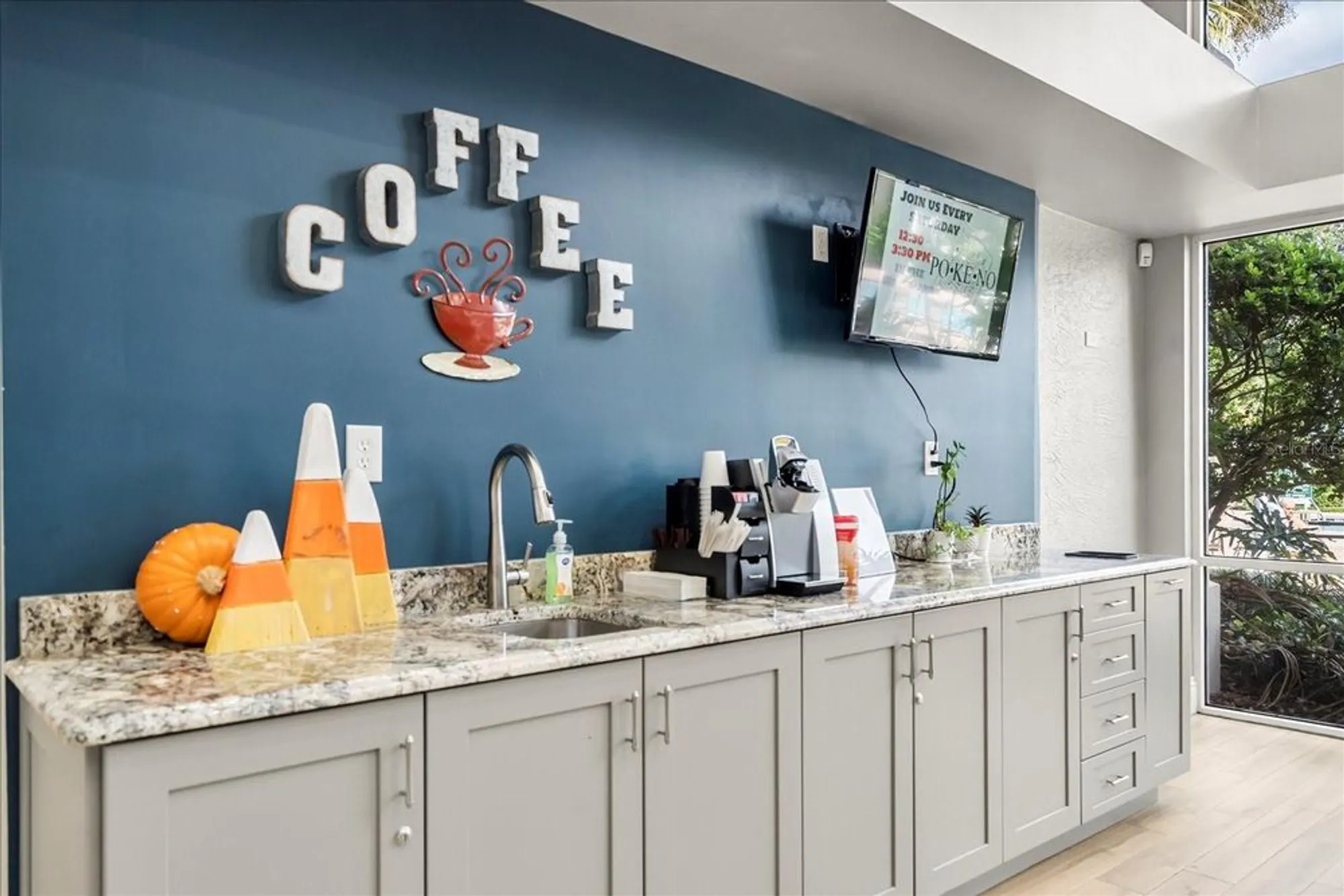 Property Slideshow image 35 of 52 | 2112 saint ives ct, Clermont, FL, 34711