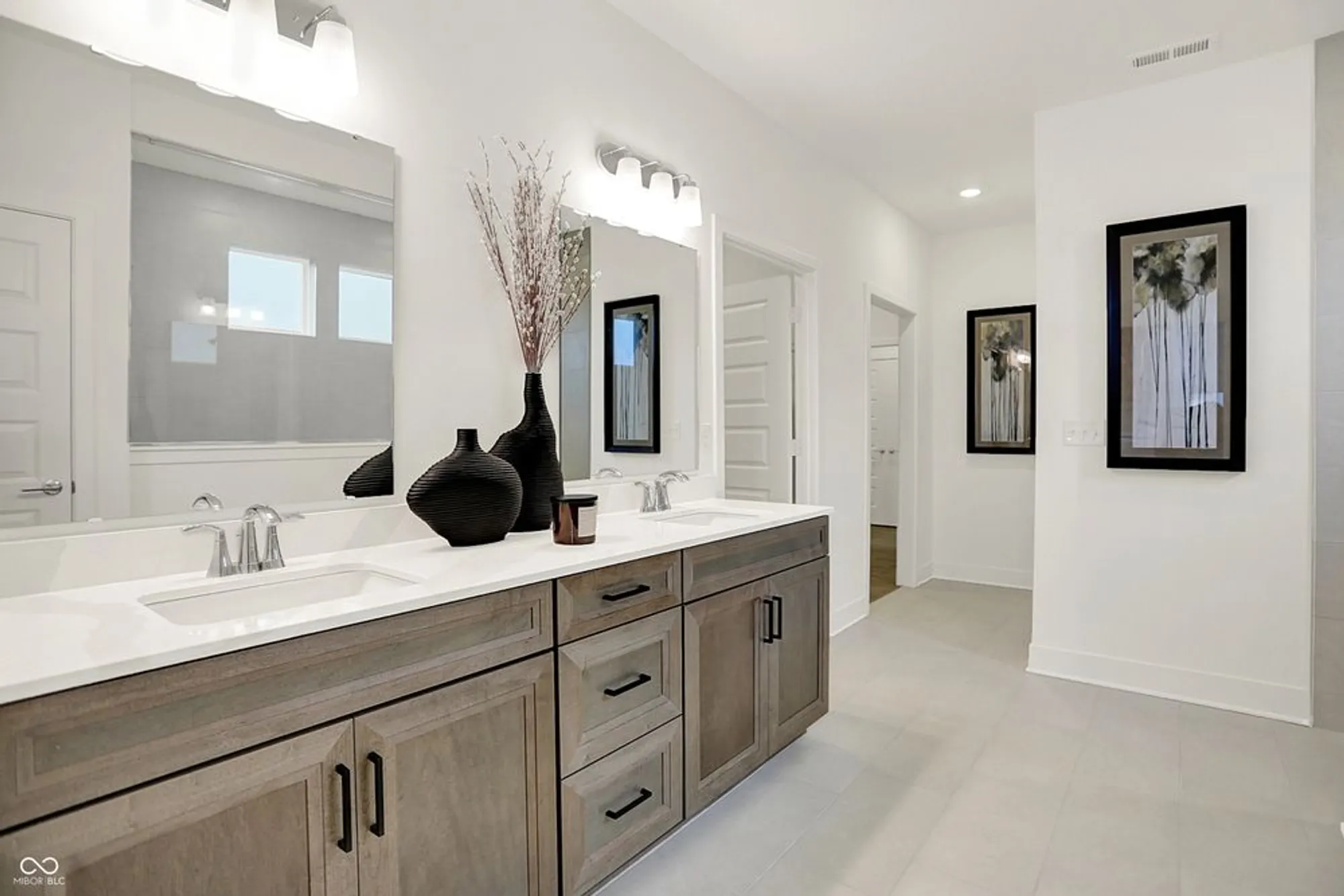 Property Slideshow image 19 of 29 | 5076 foxley park ln, Avon, IN, 46123