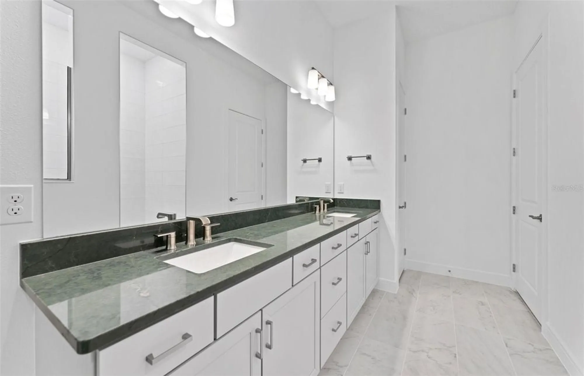 Property Slideshow image 10 of 37 | 5981 sw 82nd terrace rd, Ocala, FL, 34481