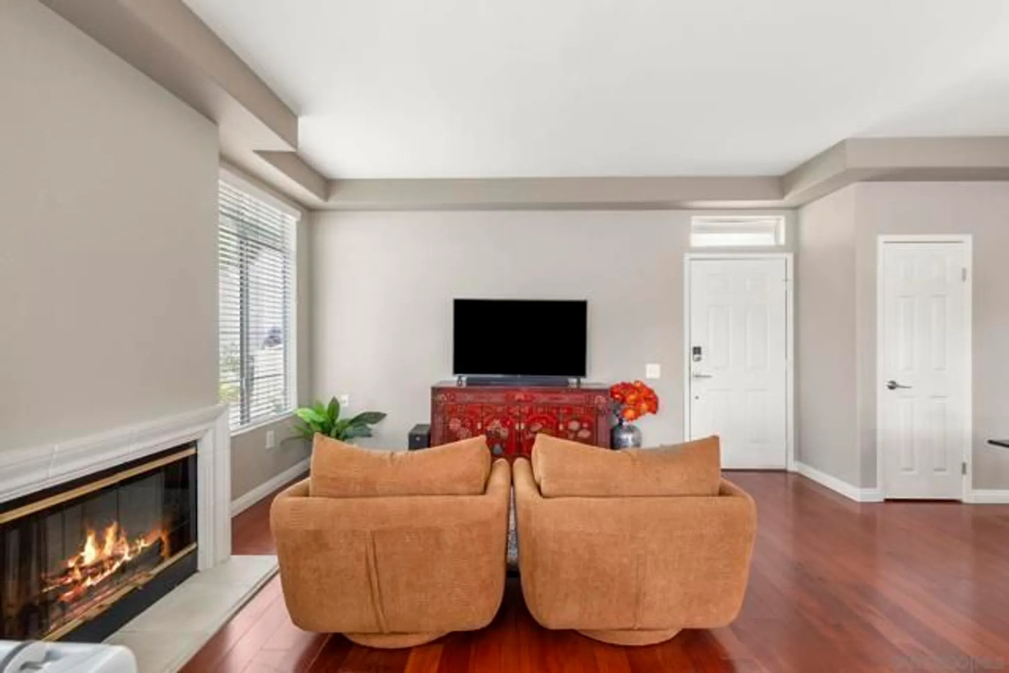 Property Slideshow image 5 of 35 | 3335 genoa way 112, Oceanside, CA, 92056