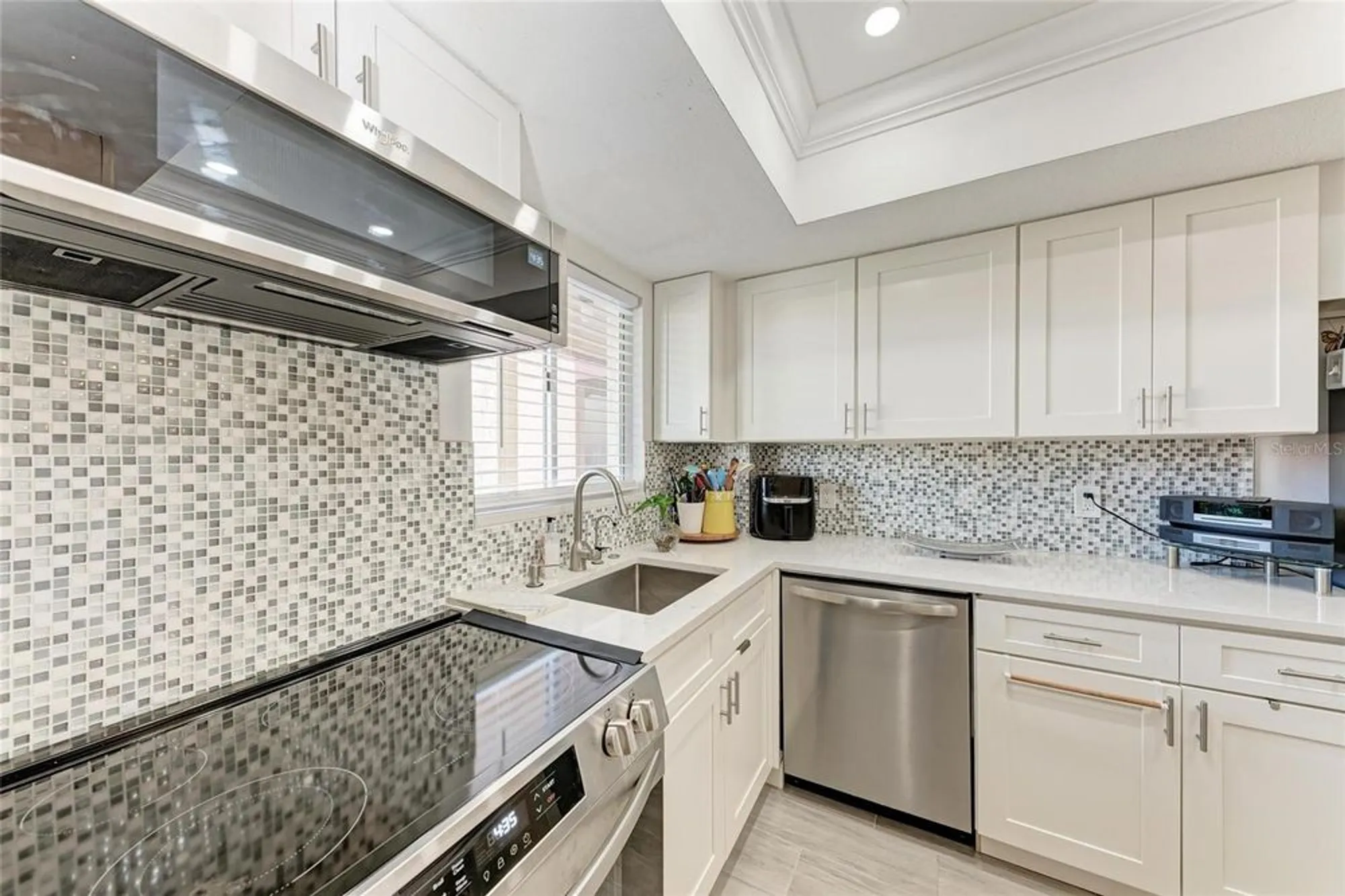 Property Slideshow image 10 of 41 | 4186 heron way # b-219, Bradenton, FL, 34205