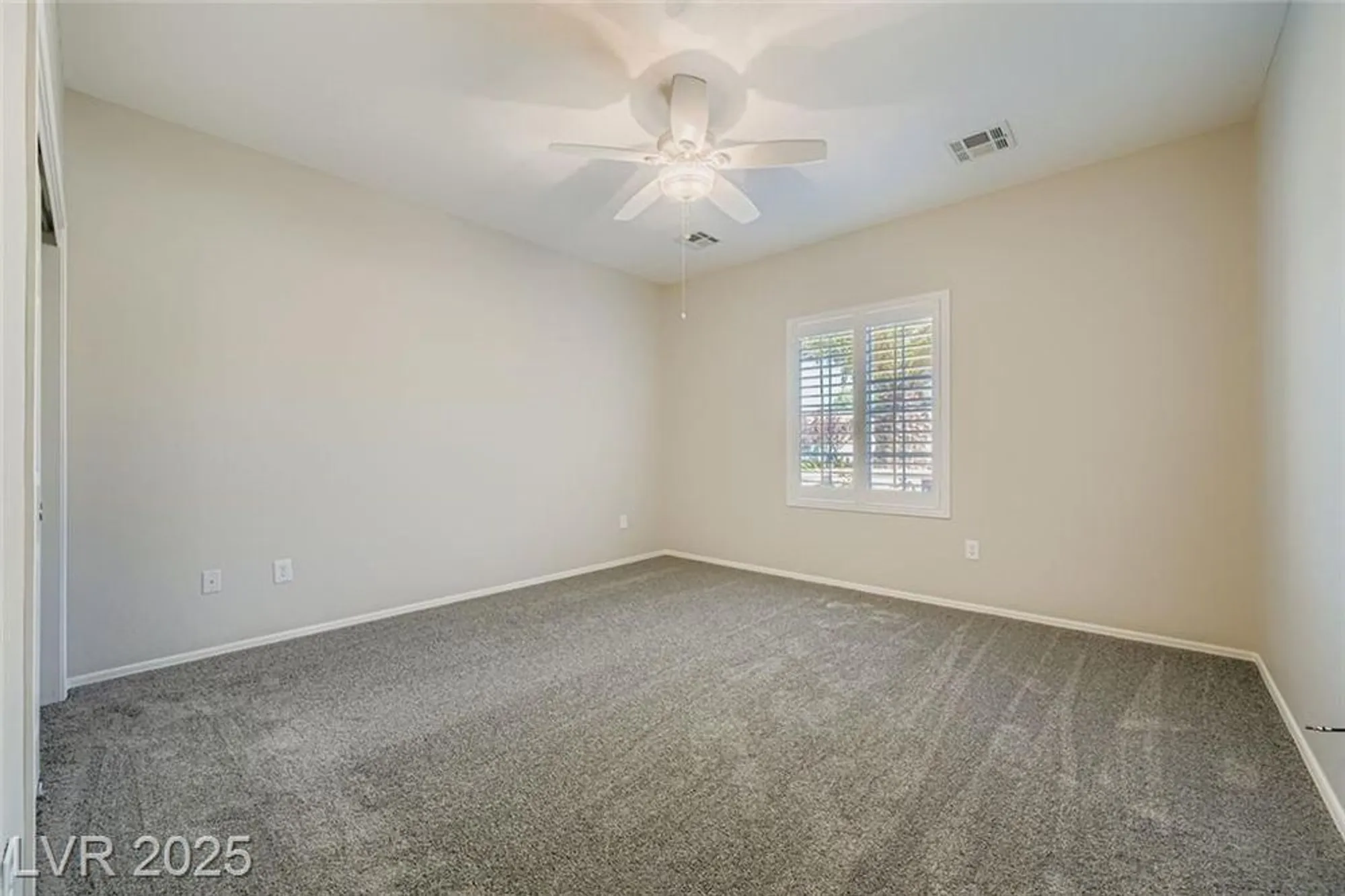 Property Slideshow image 19 of 24 | 2317 perrysburg dr, Henderson, NV, 89044