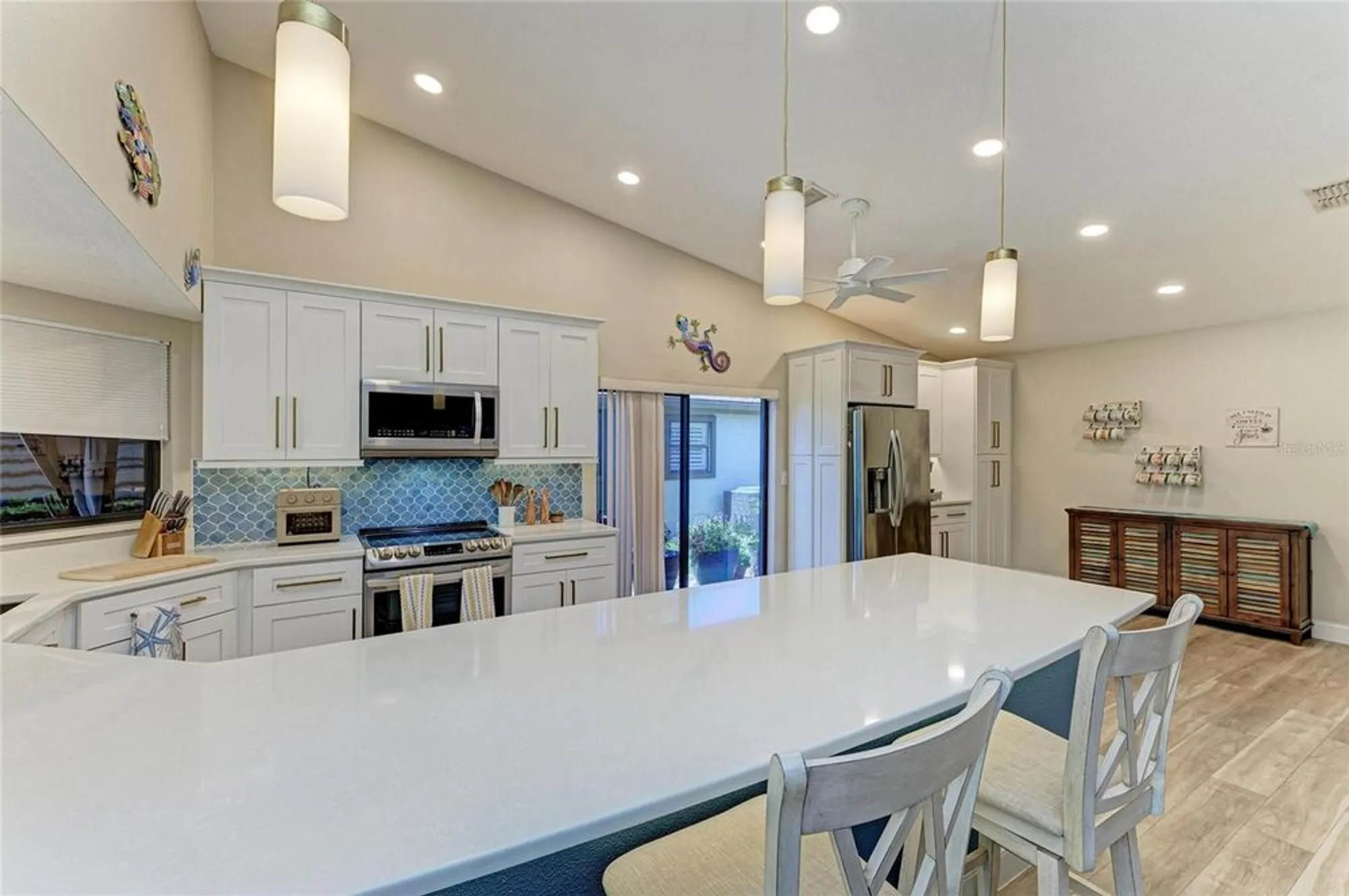Property Slideshow image 17 of 50 | 7865 pine trace dr, Sarasota, FL, 34243