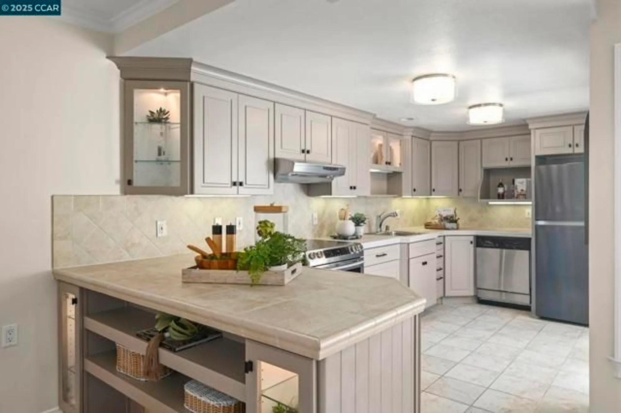 Property Slideshow image 5 of 36 | 2016 golden rain rd 3, Walnut Creek, CA, 94595