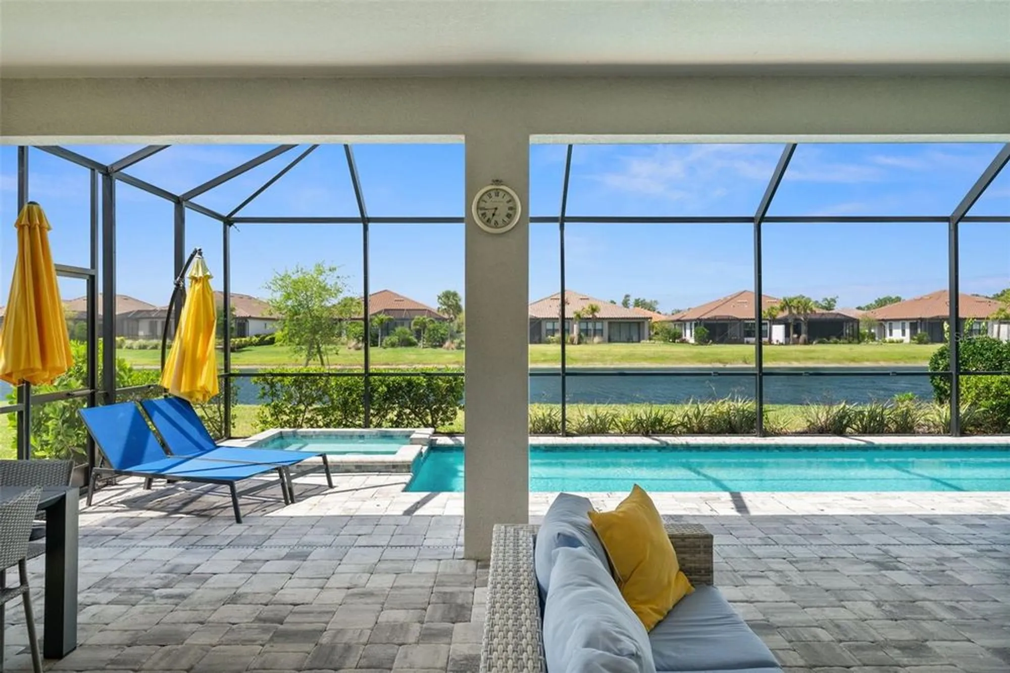 Property Slideshow image 29 of 50 | 6266 mesa gln, Bradenton, FL, 34203