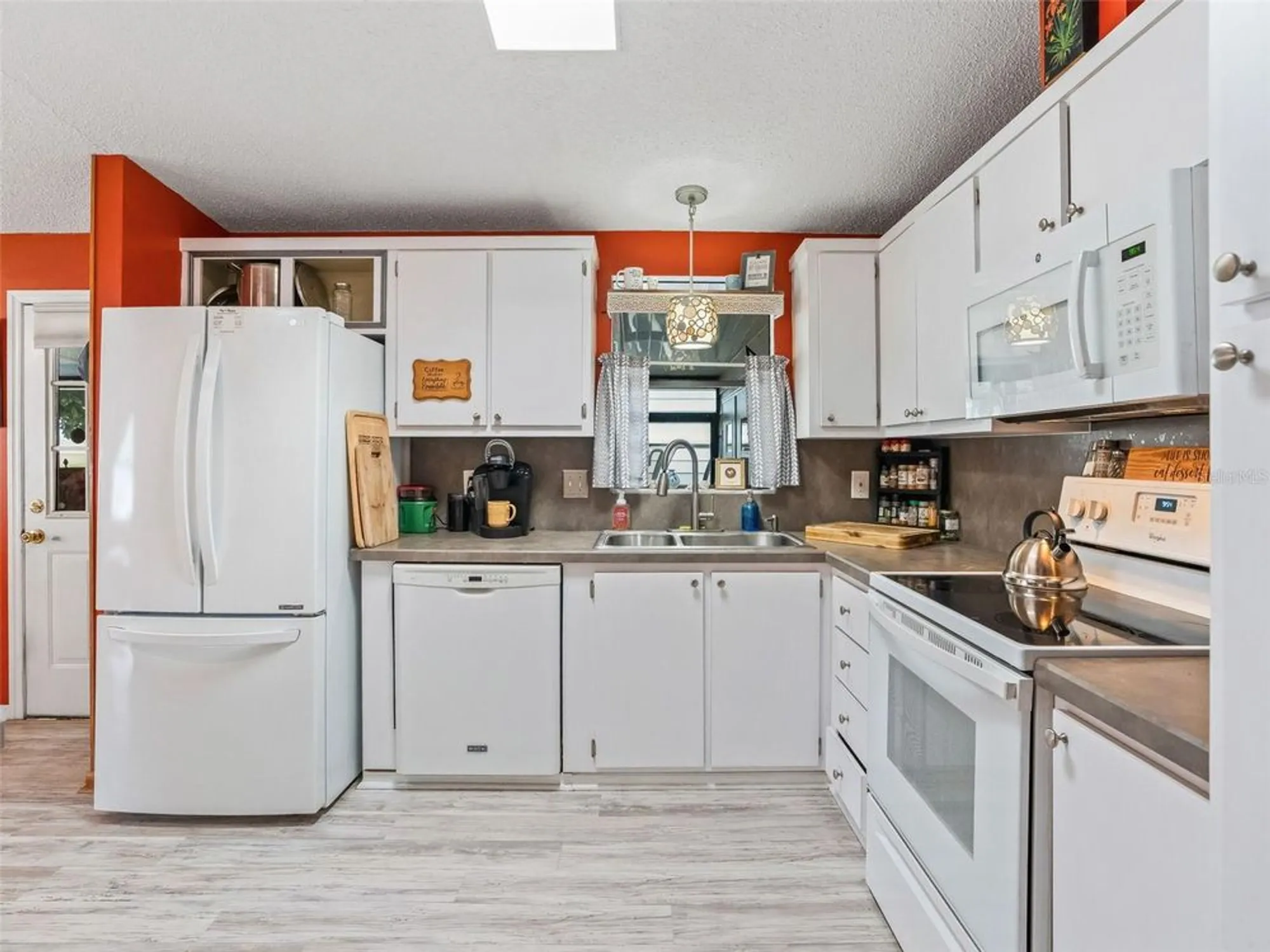 Property Slideshow image 15 of 31 | 928 oleander st, The Villages, FL, 32159