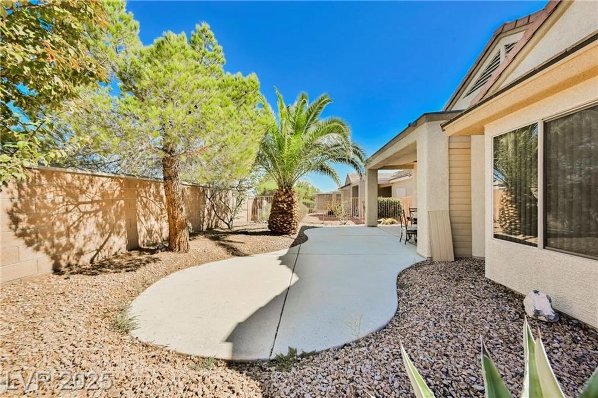 Property Slideshow image 32 of 50 | 1818 eagle mesa ave, Henderson, NV, 89012