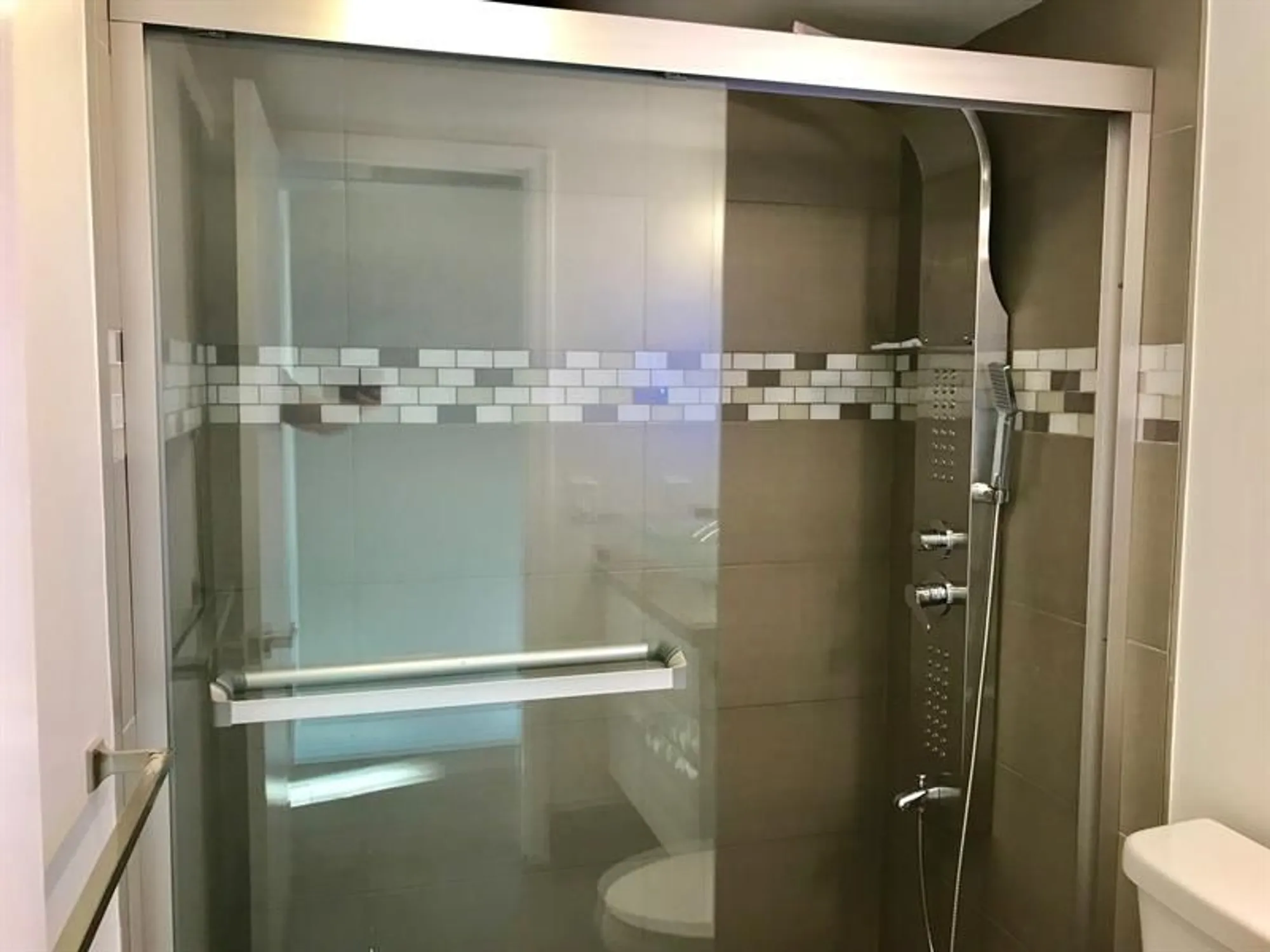 Property Slideshow image 6 of 19 | 300 sw 134th way e210, Pembroke Pines, FL, 33027