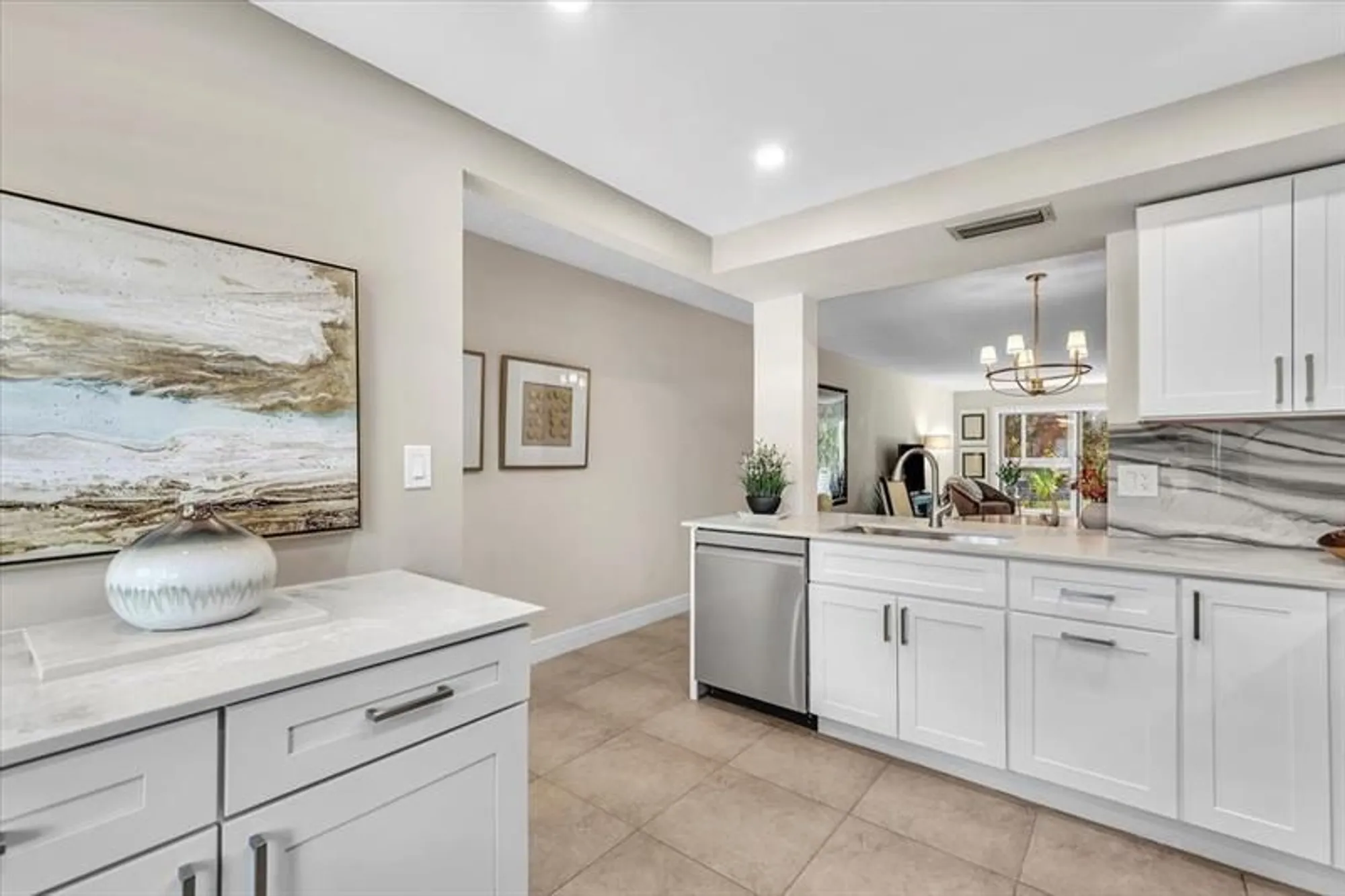 Property Slideshow image 7 of 40 | 2102 lucaya bnd k2, Coconut Creek, FL, 33066