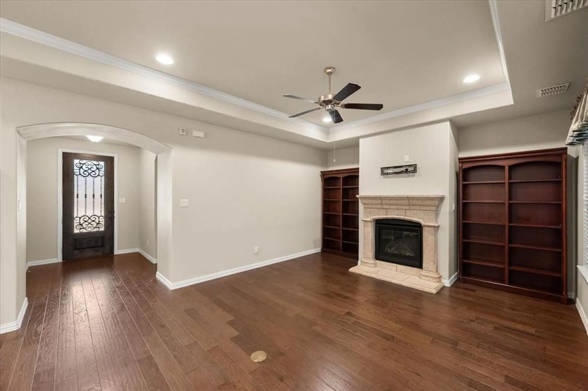 Property Slideshow image 6 of 39 | 2815 vista azul pl 2815, Mansfield, TX, 76063