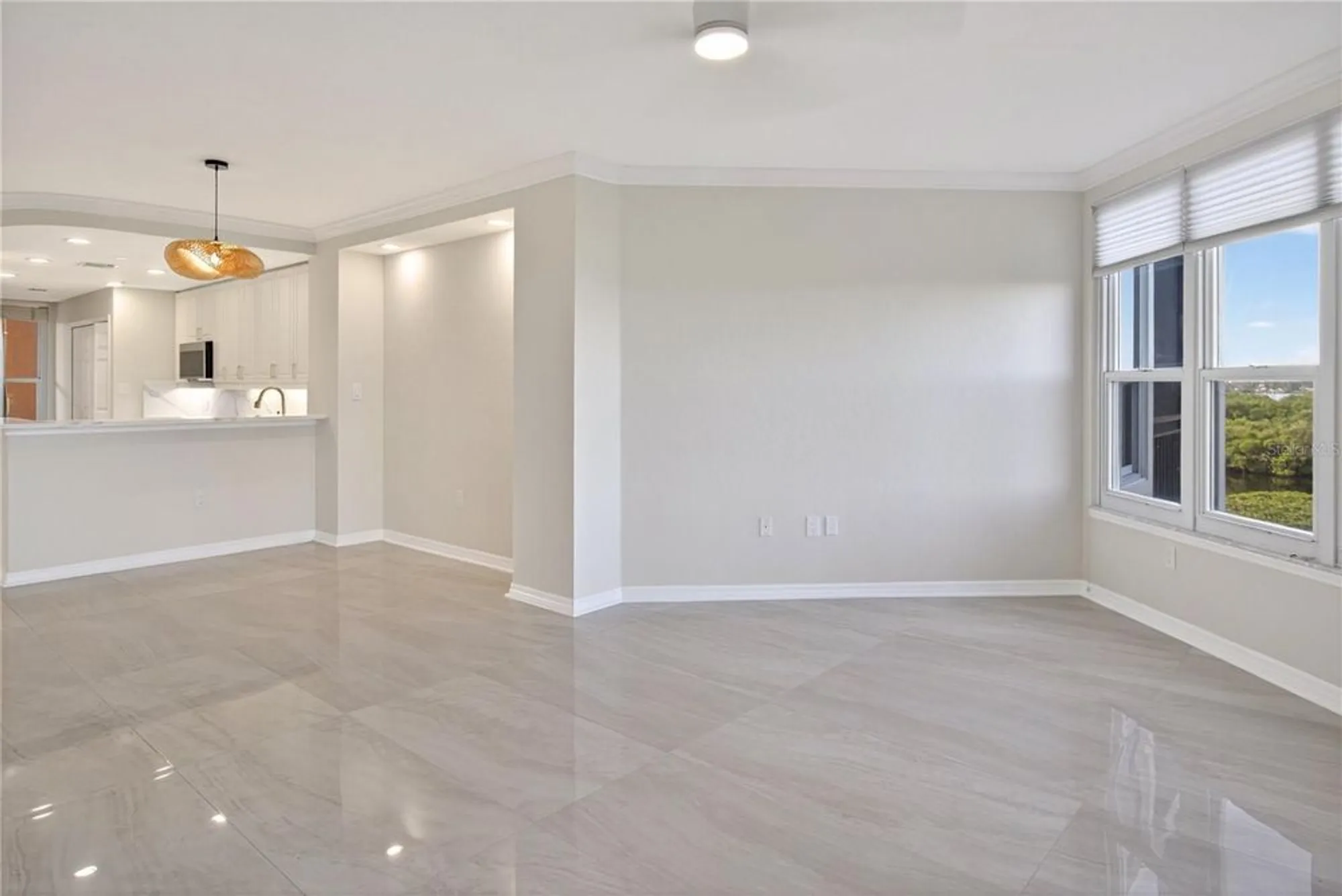 Property Slideshow image 22 of 59 | 5430 eagles point cir 202, Sarasota, FL, 34231